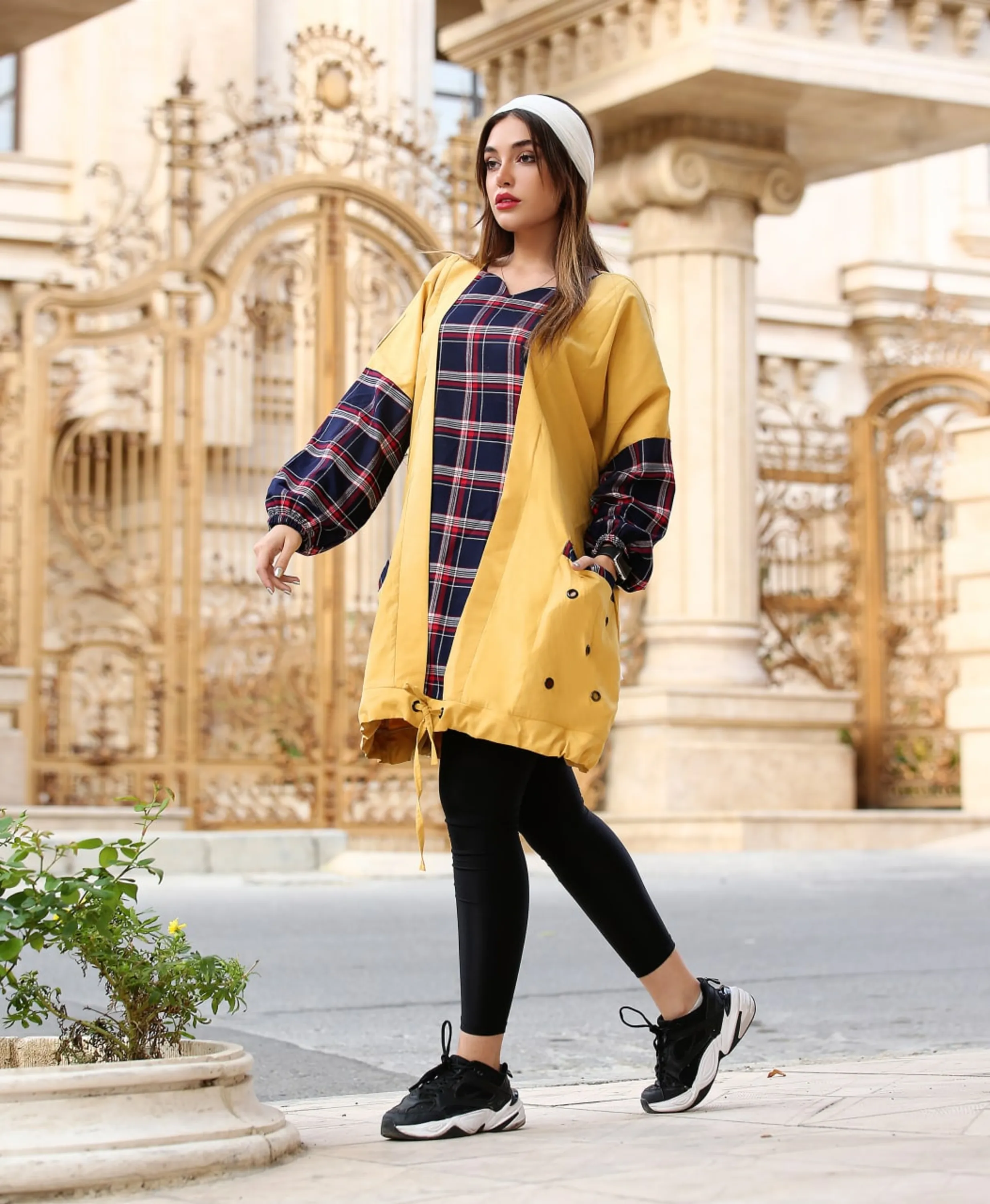 هودی یقه دلبری