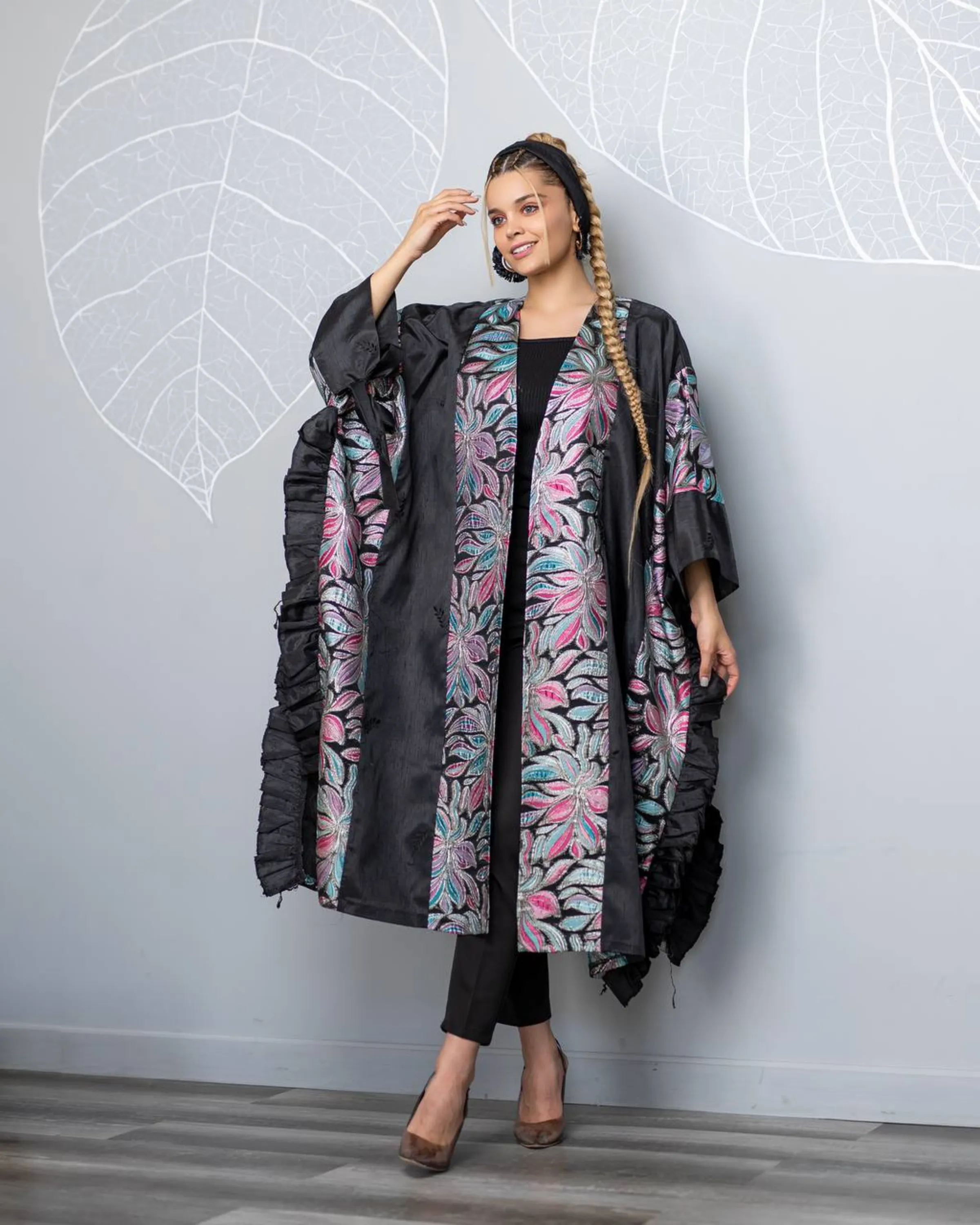 مانتو پانچ رز