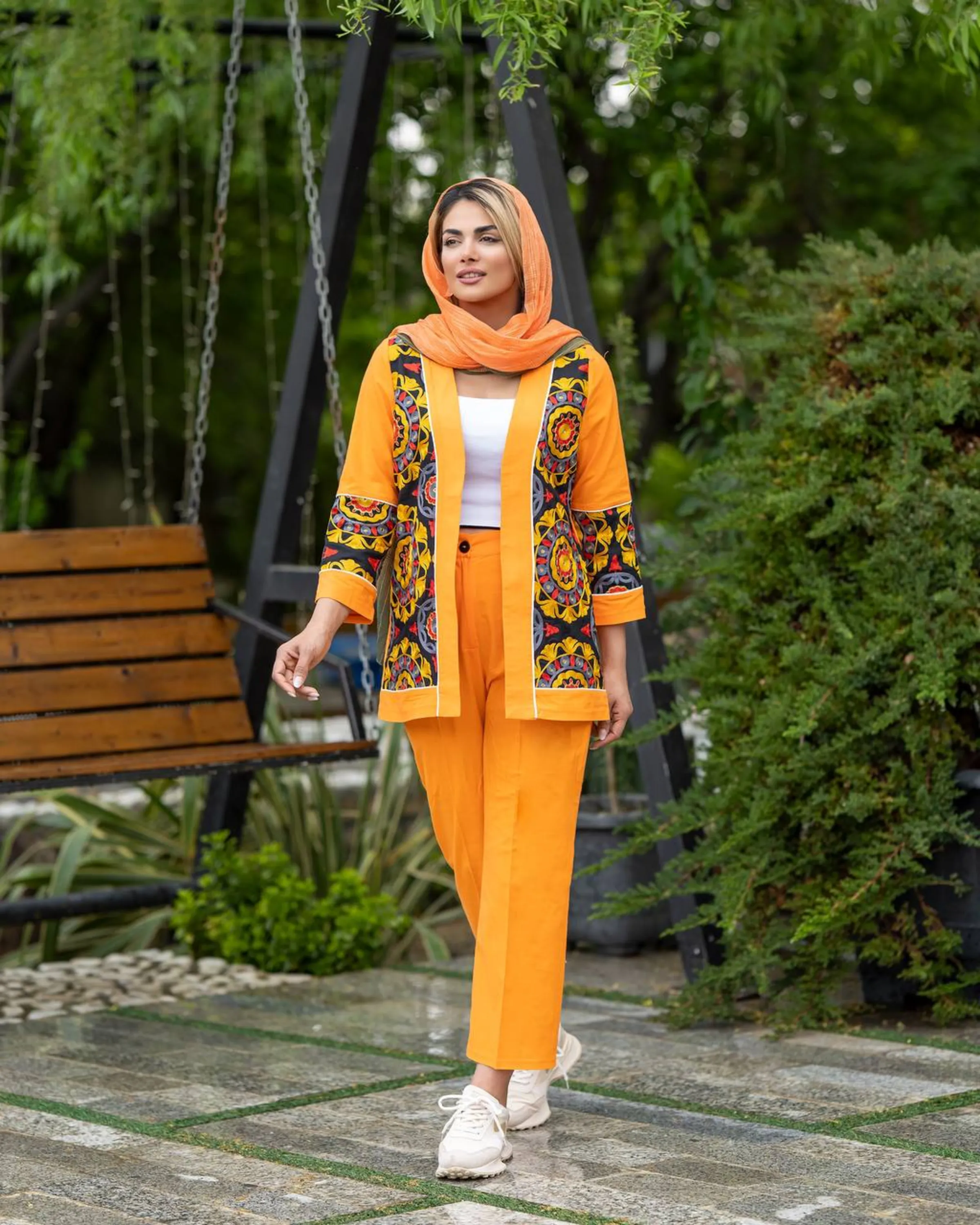 مانتو و شلوار