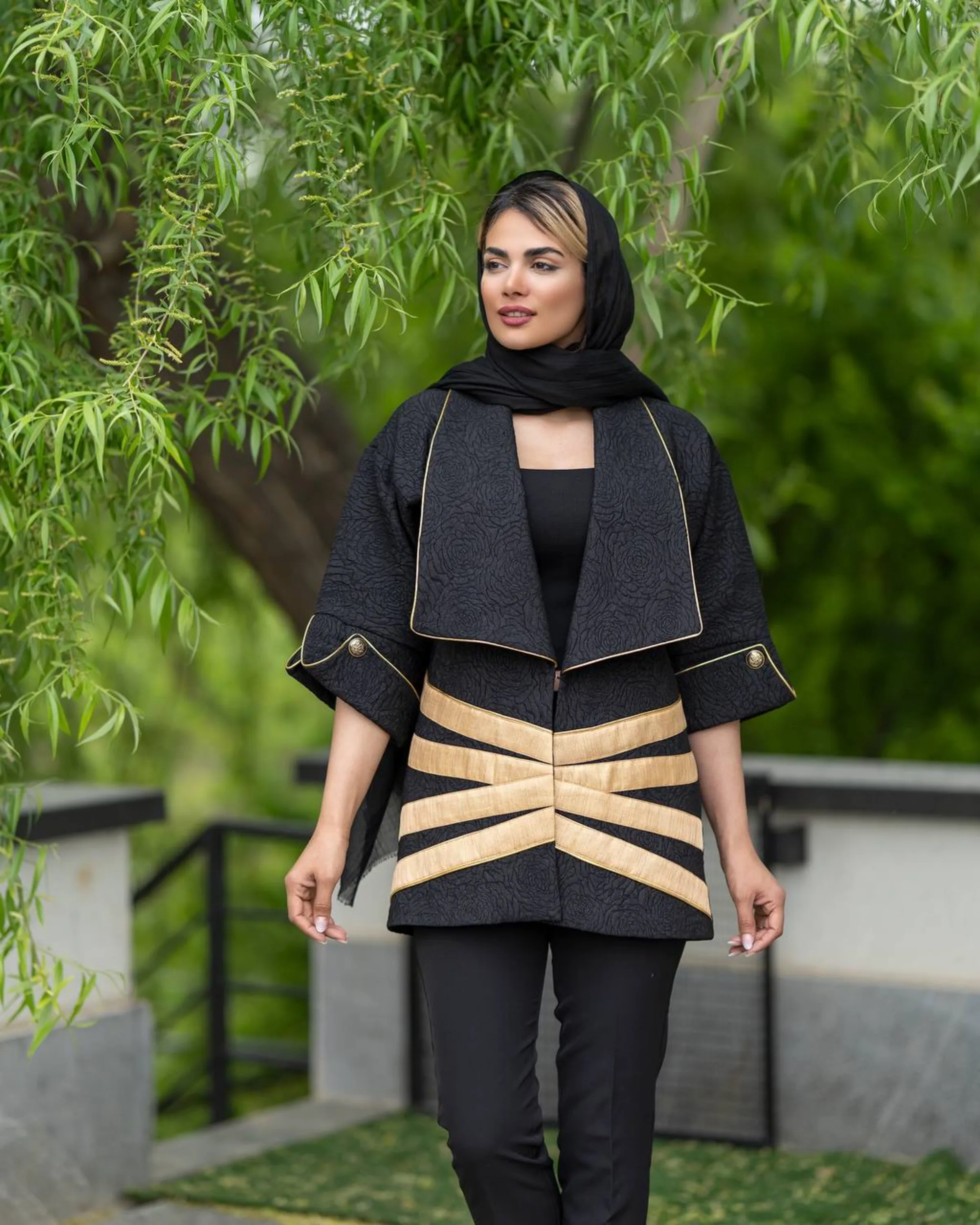 مانتو جلوباز آتوسا