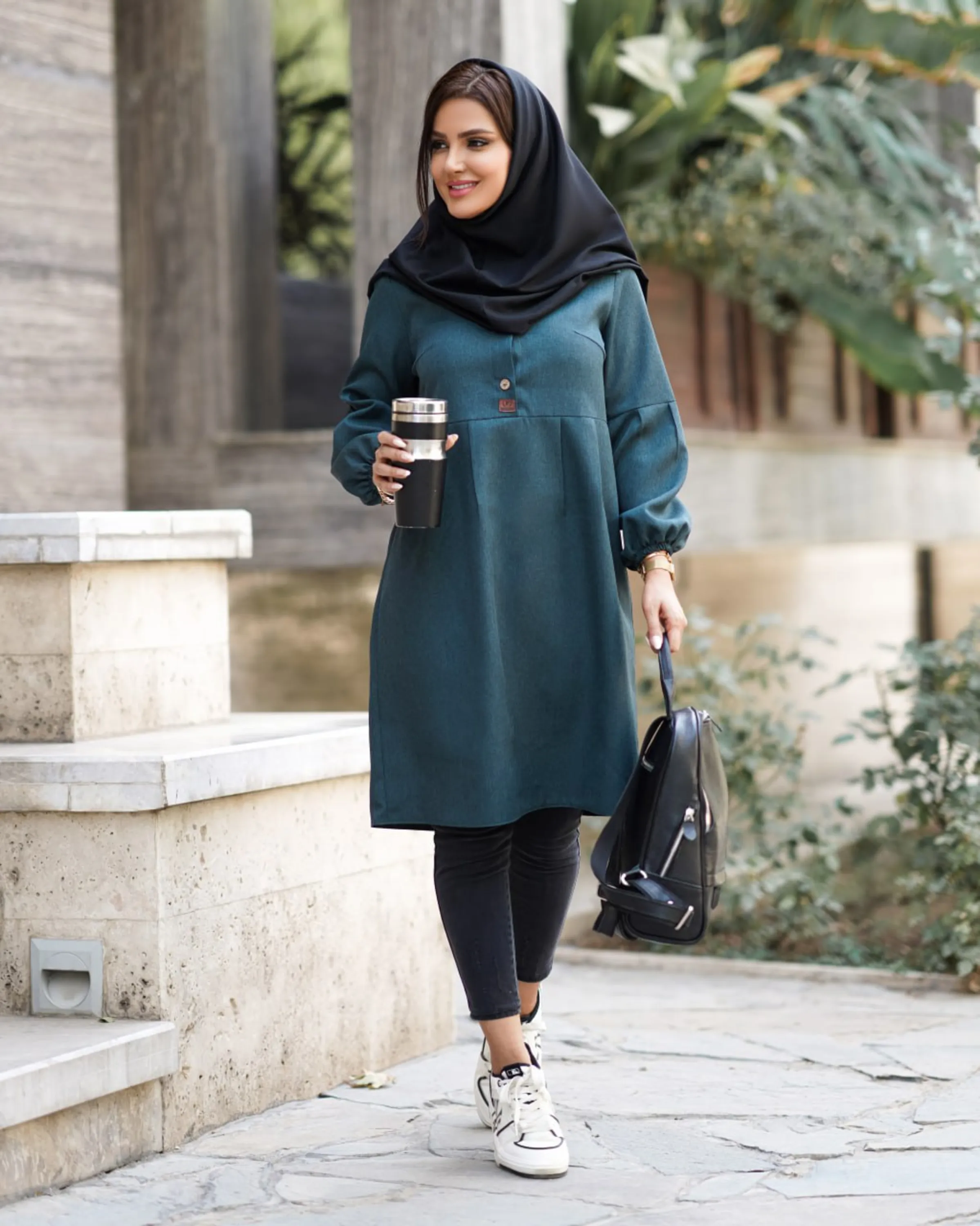 مانتو دانشجویی آنا