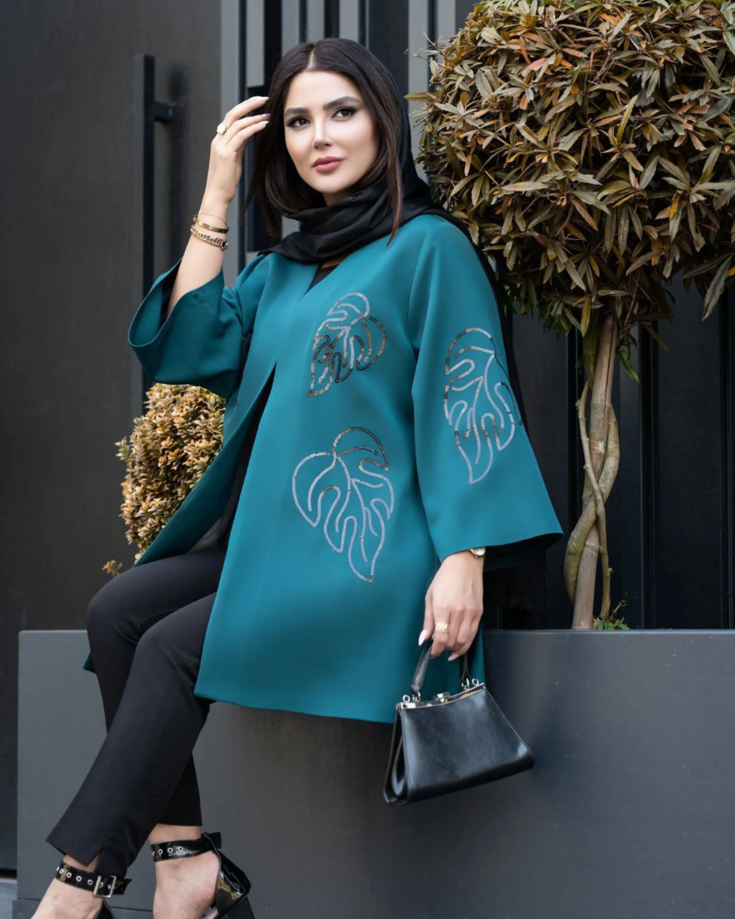 مانتو گلدوزی ویانا