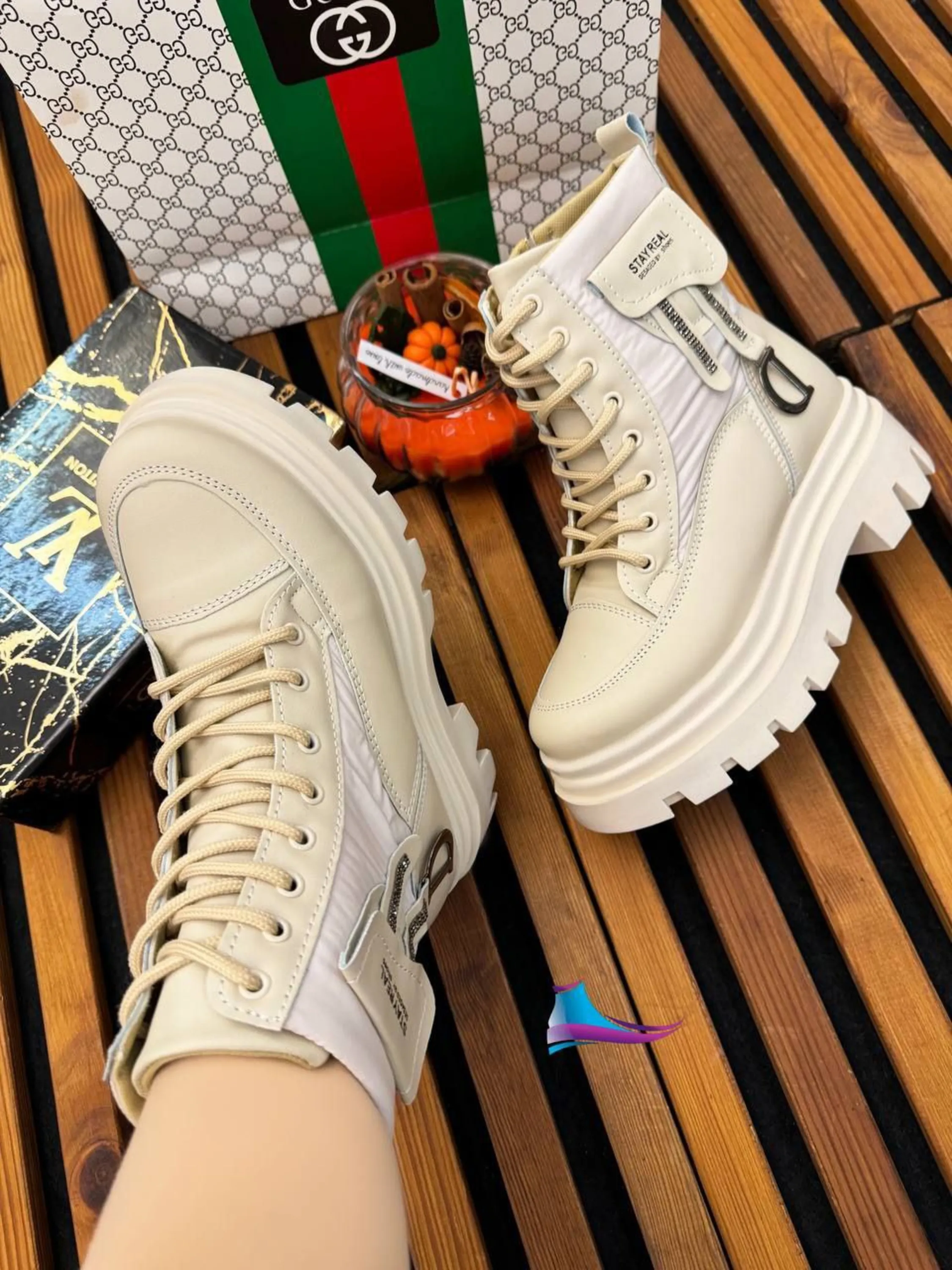 پوتین لژدار دخترانه