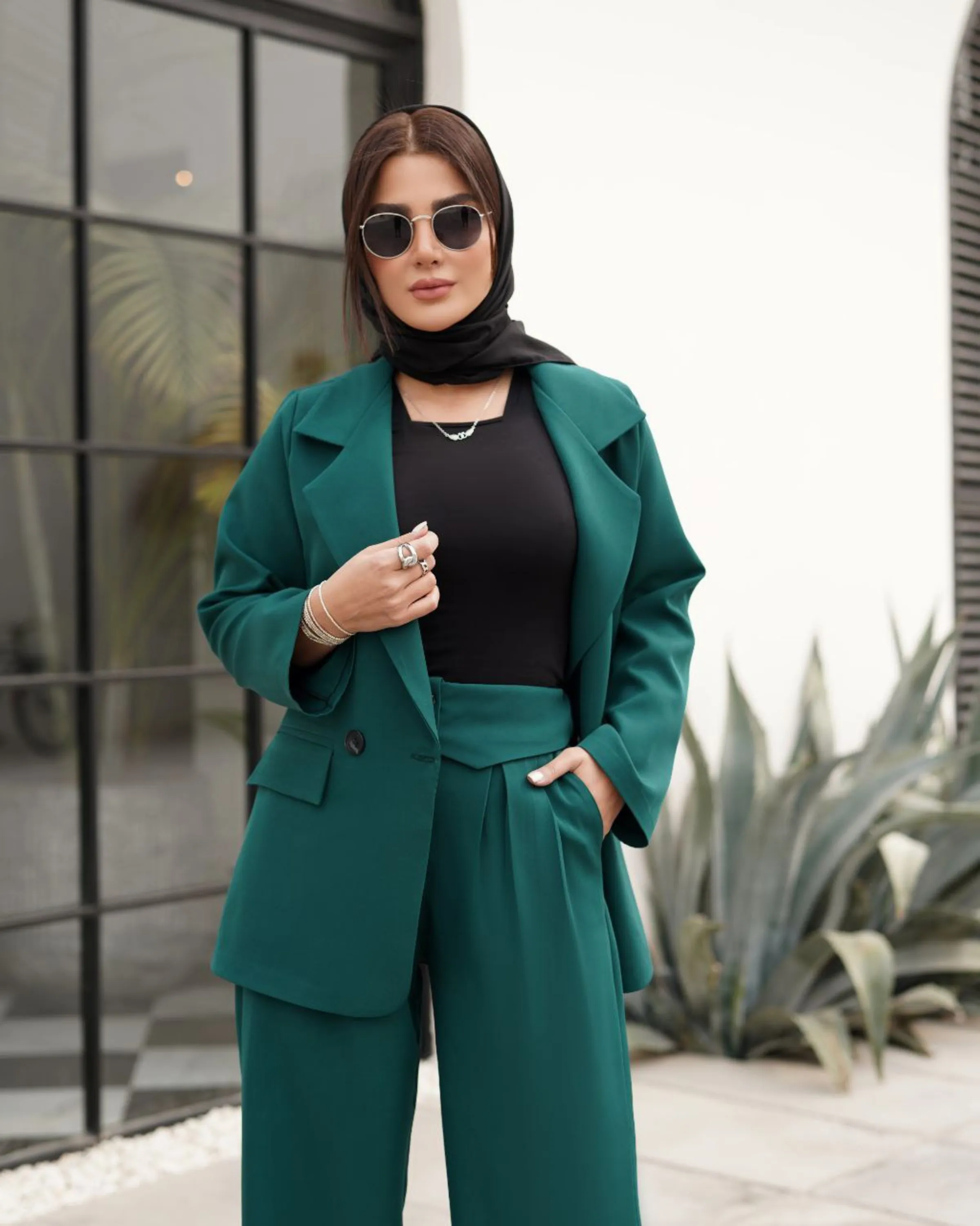 کت و شلوار یقه انگلیسی