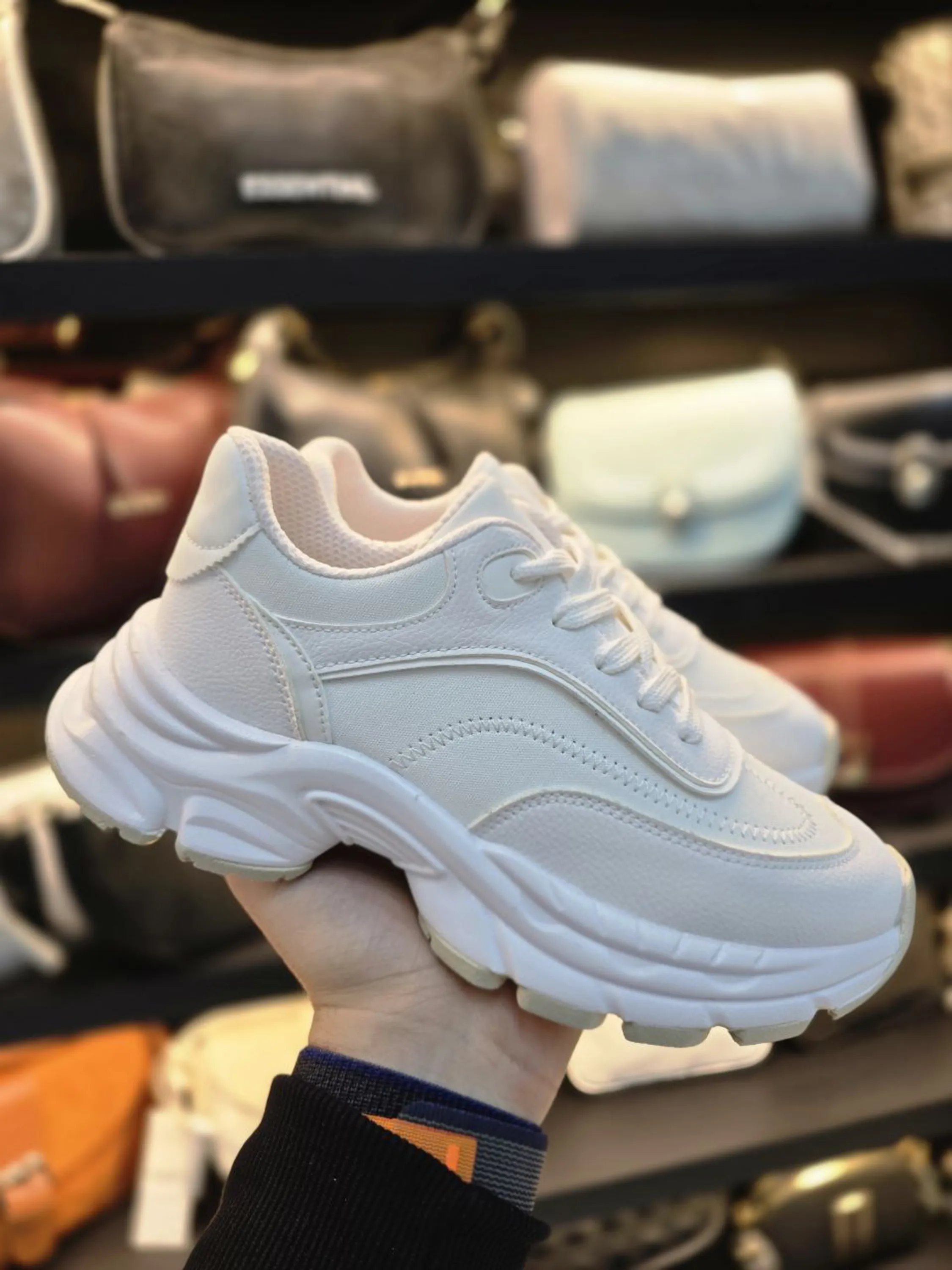 کتونی دخترانه kampen