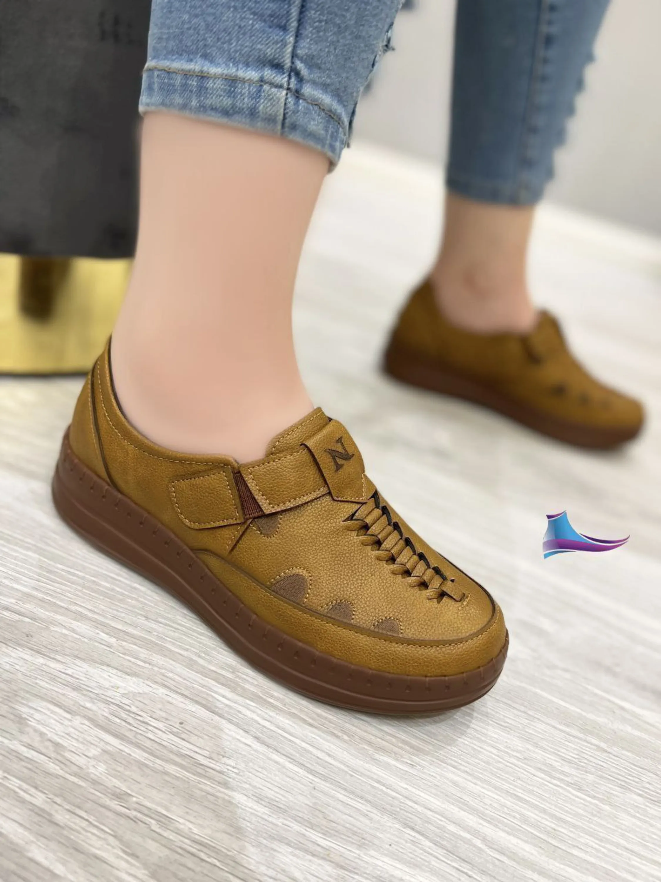 کفش طبی زنانه