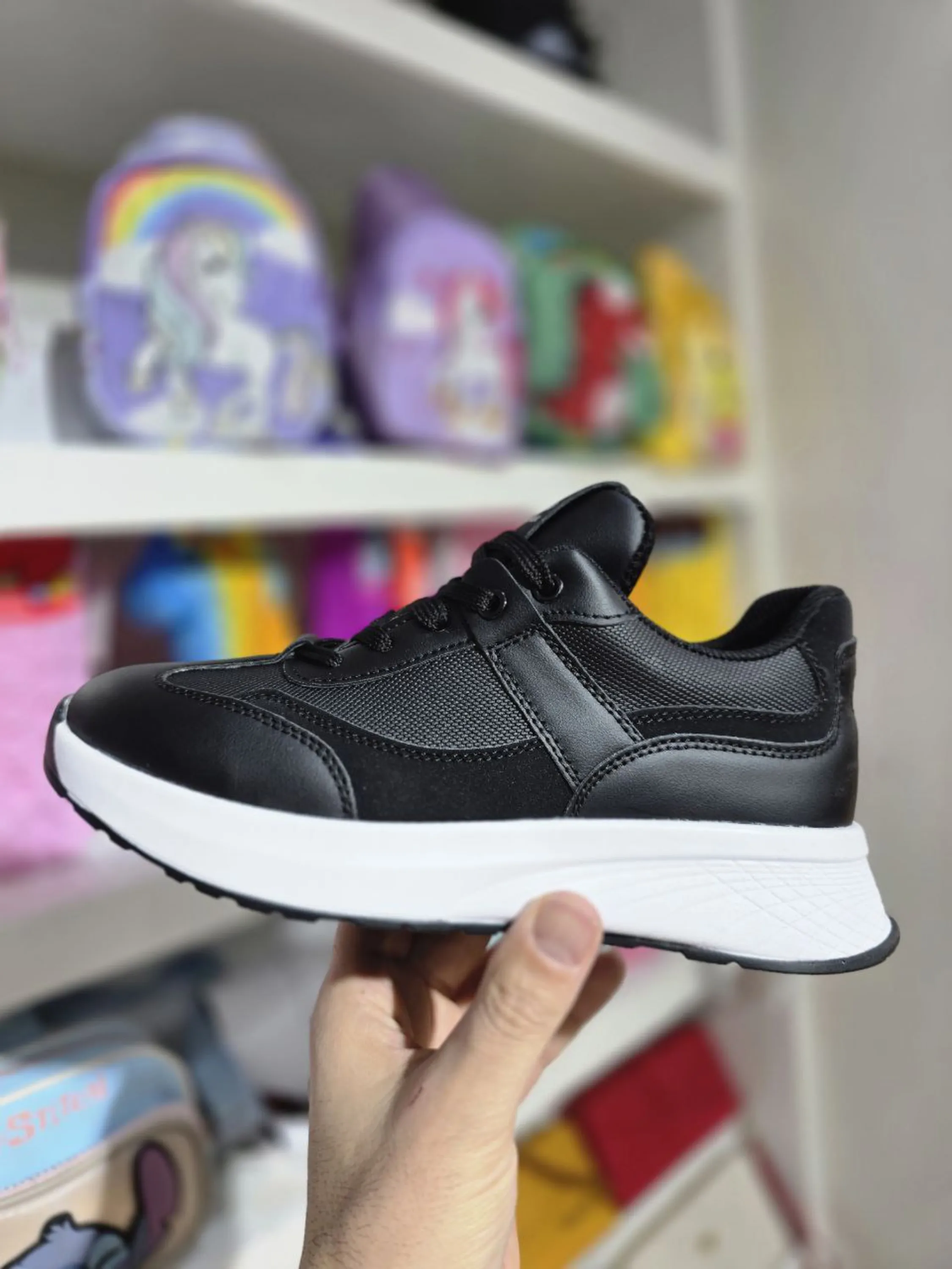 کتونی دخترانهalonzo