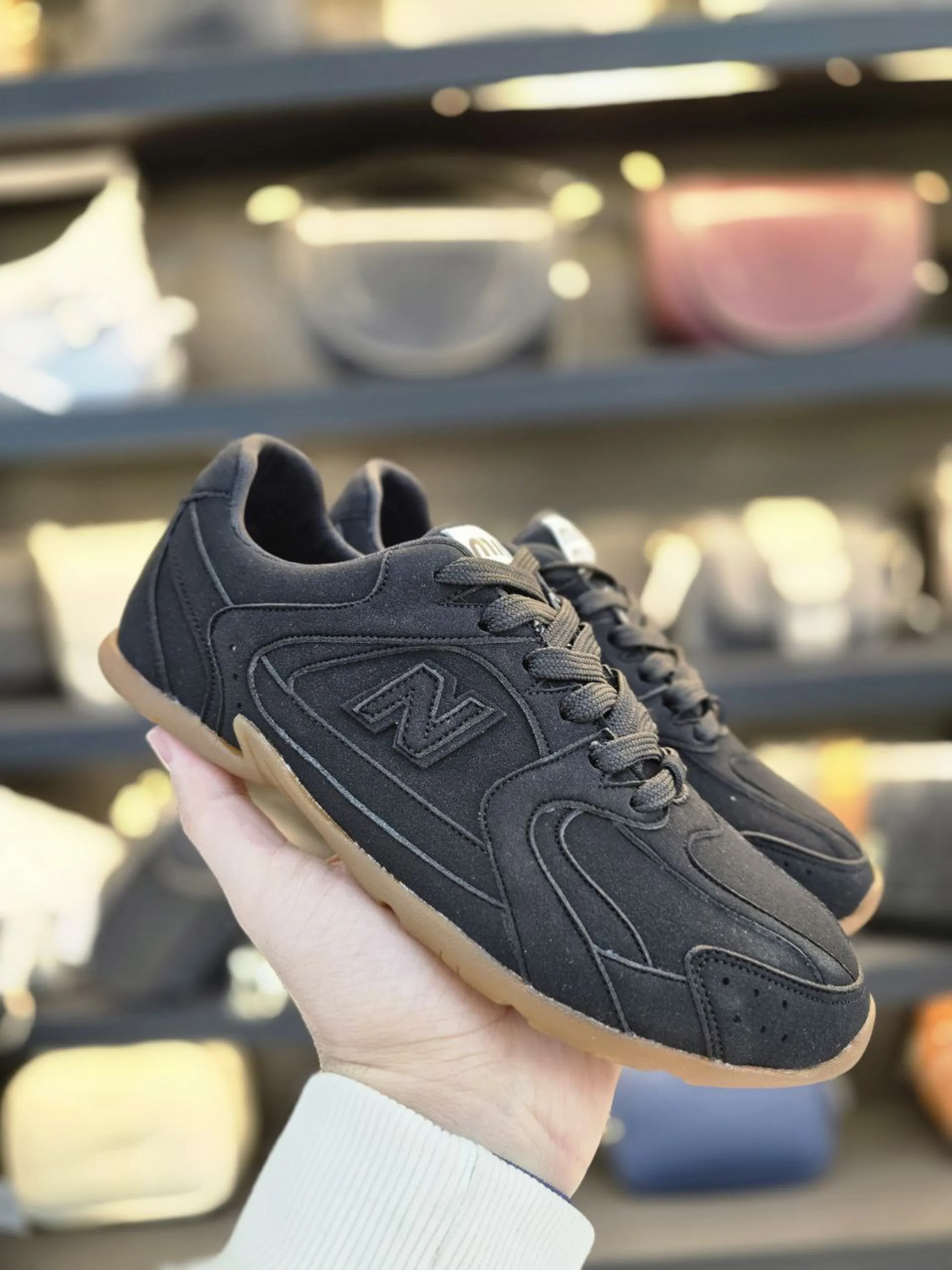 کتونی دخترانه min nb