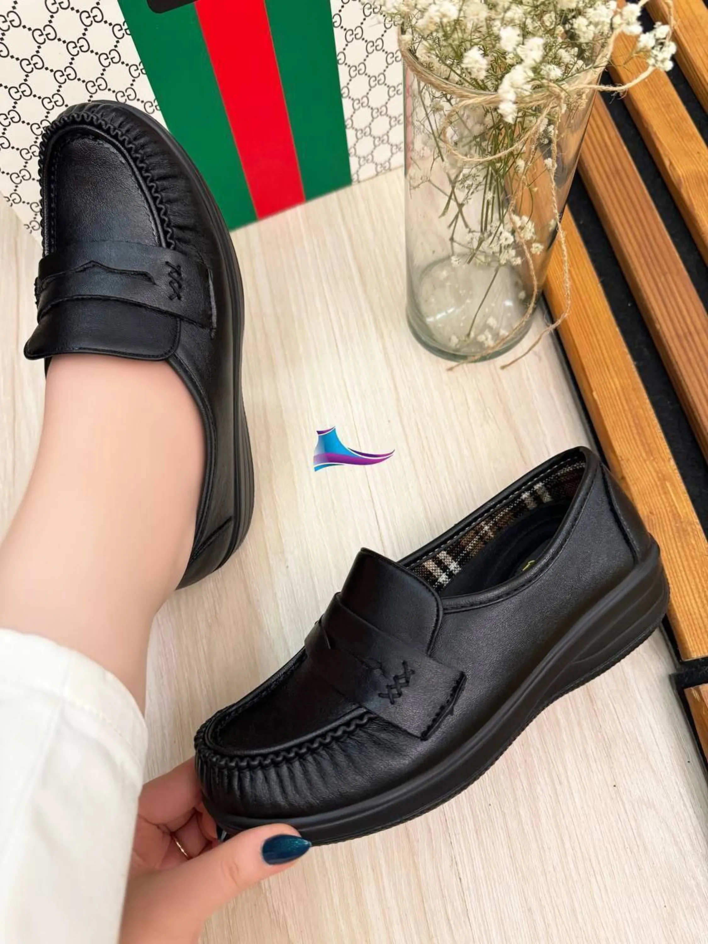 کفش طبی زنانه