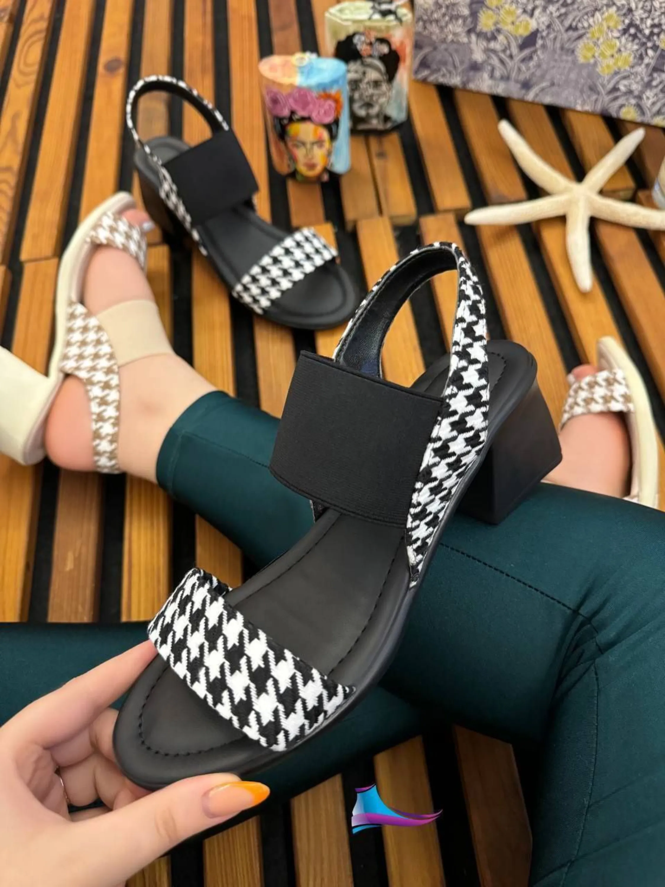 صندل پاشنه دار