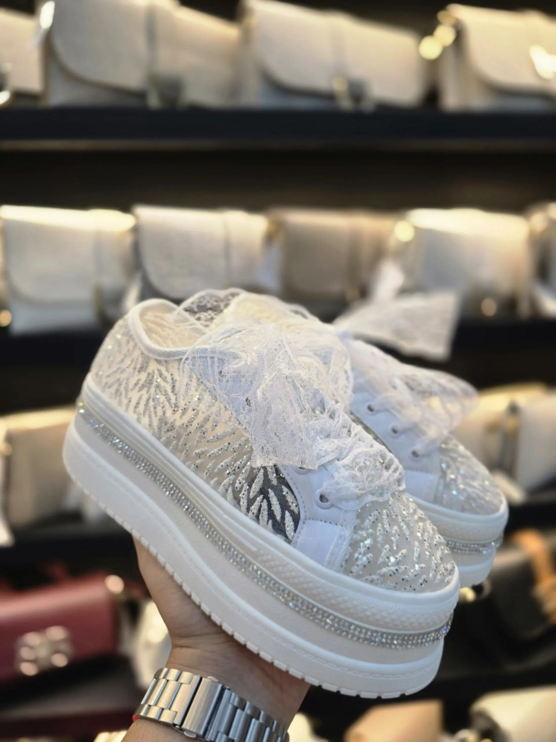 ونس عروسکی دخترانه