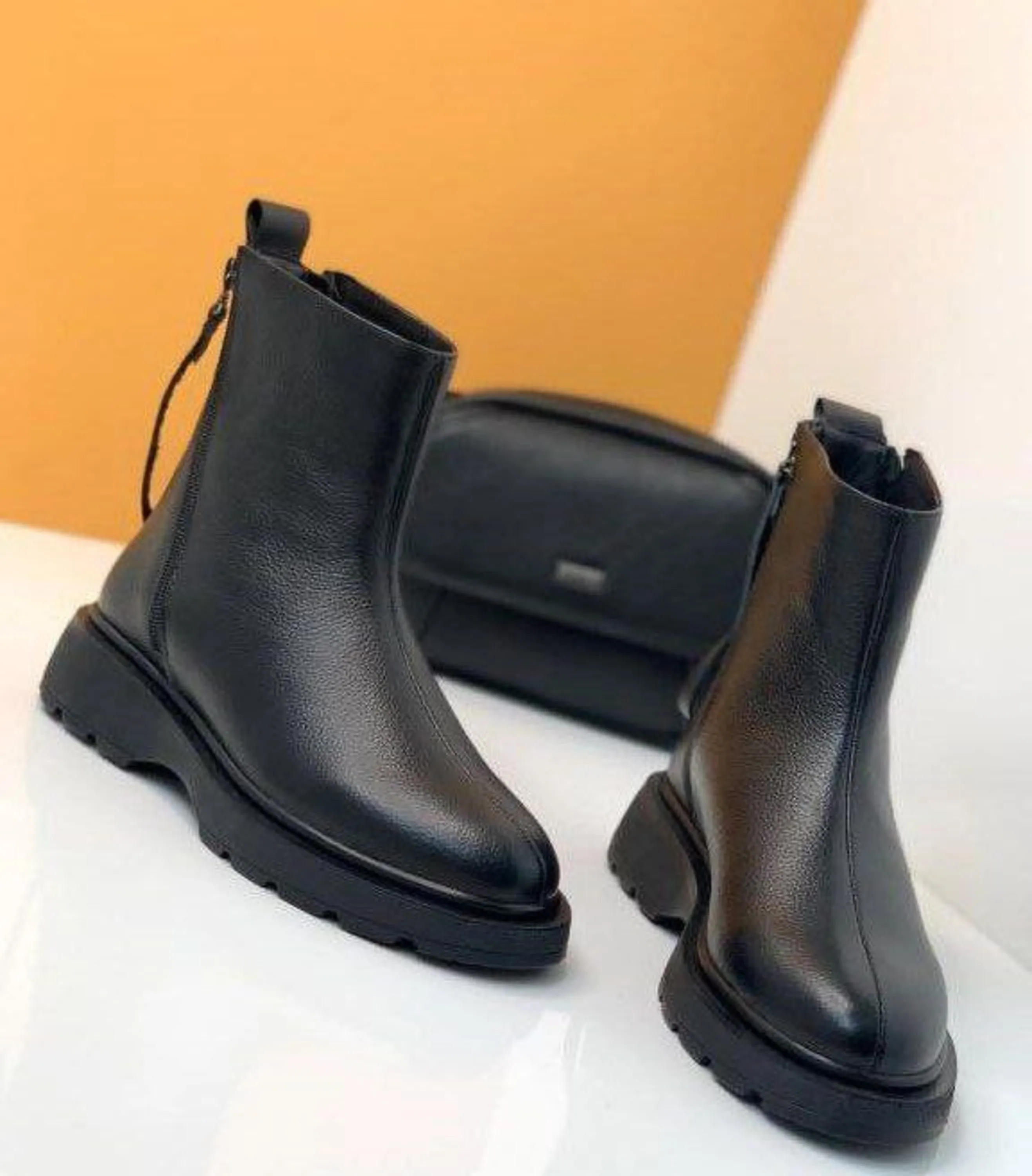 نیم بوت زیپی زنانه