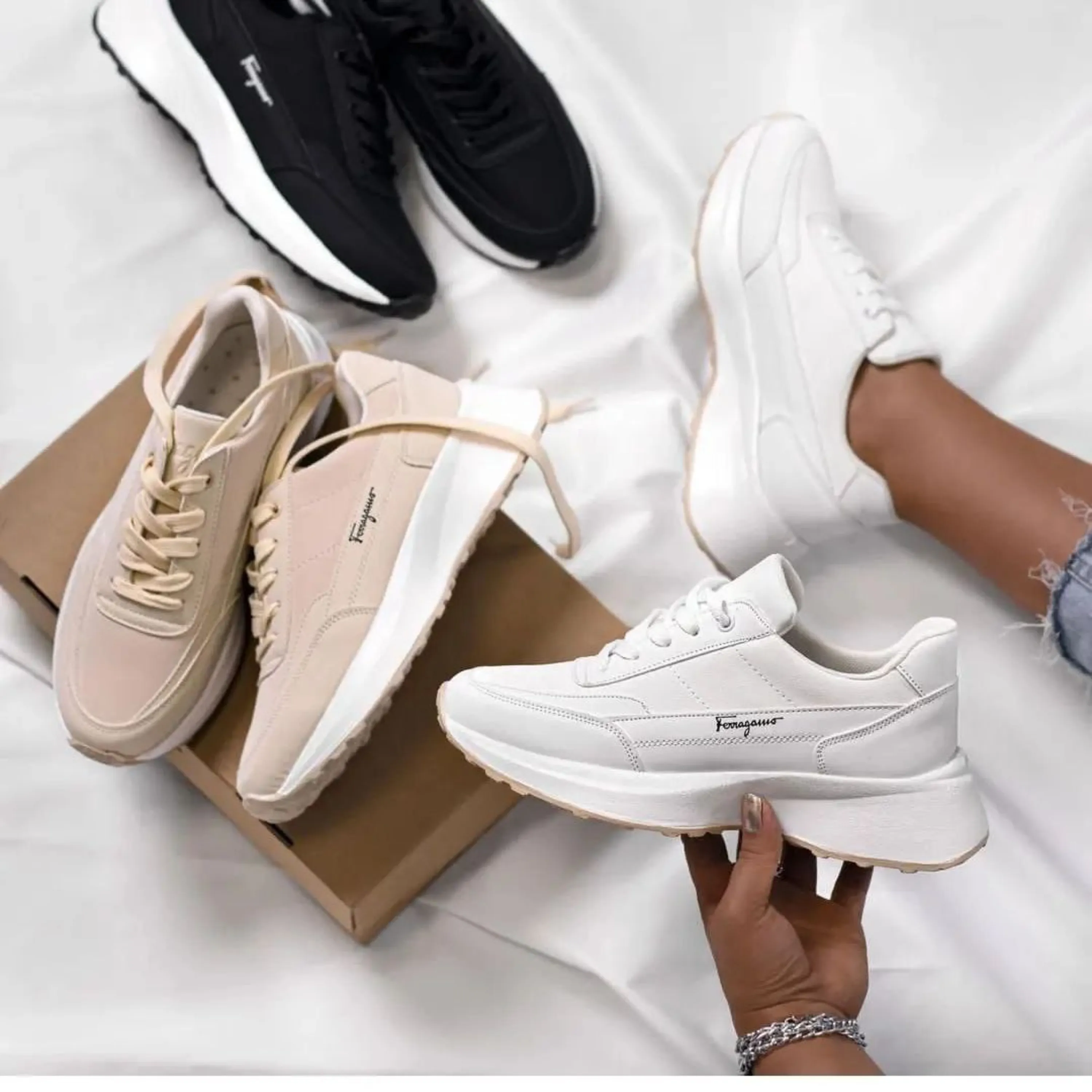 کتونی لژ دار