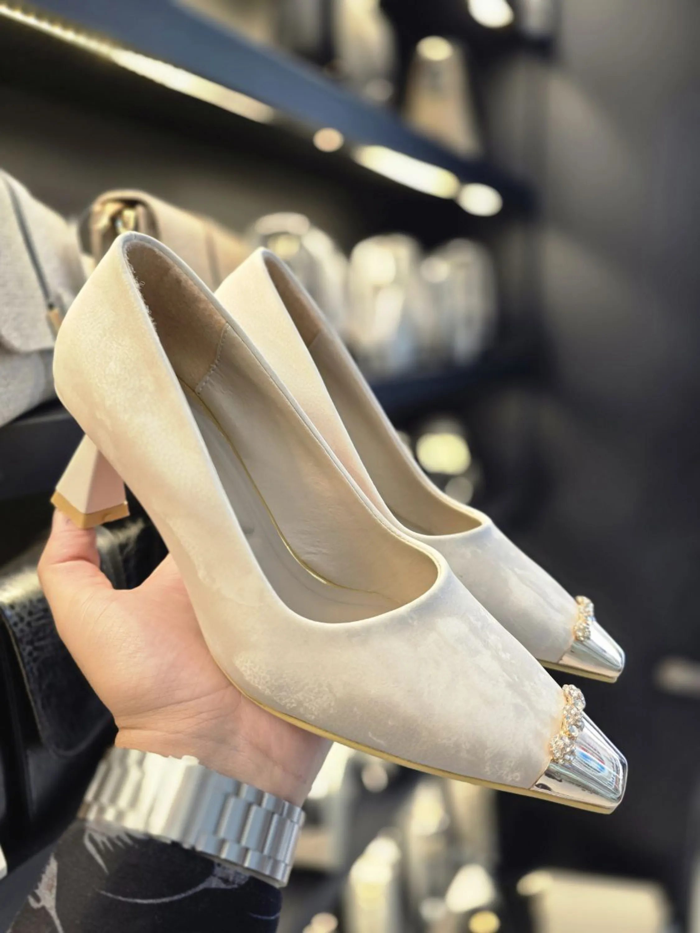 کفش مجلسی نوک فلزی