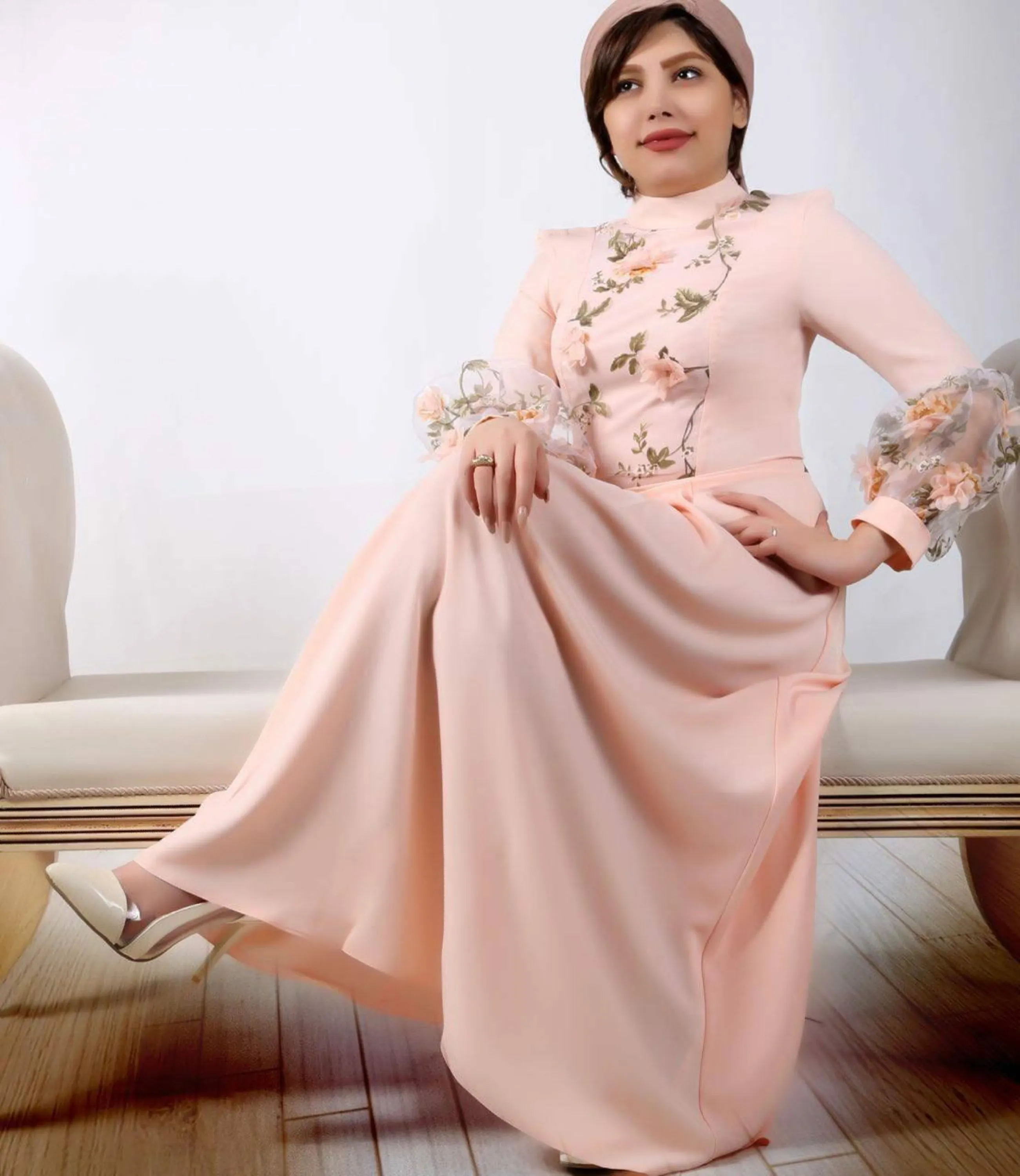 پیراهن نامزدی شقایق