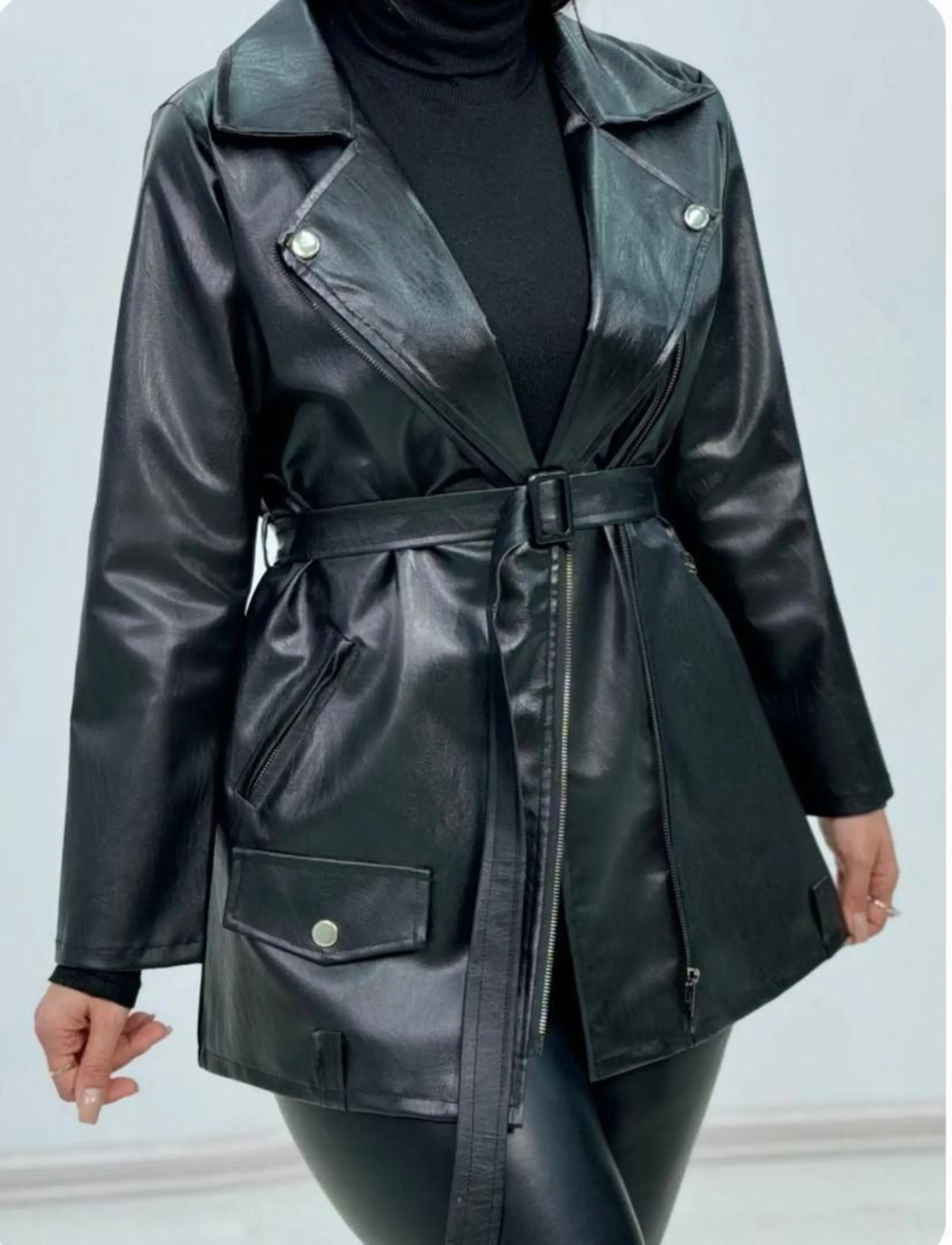 مانتو چرم کمربندی