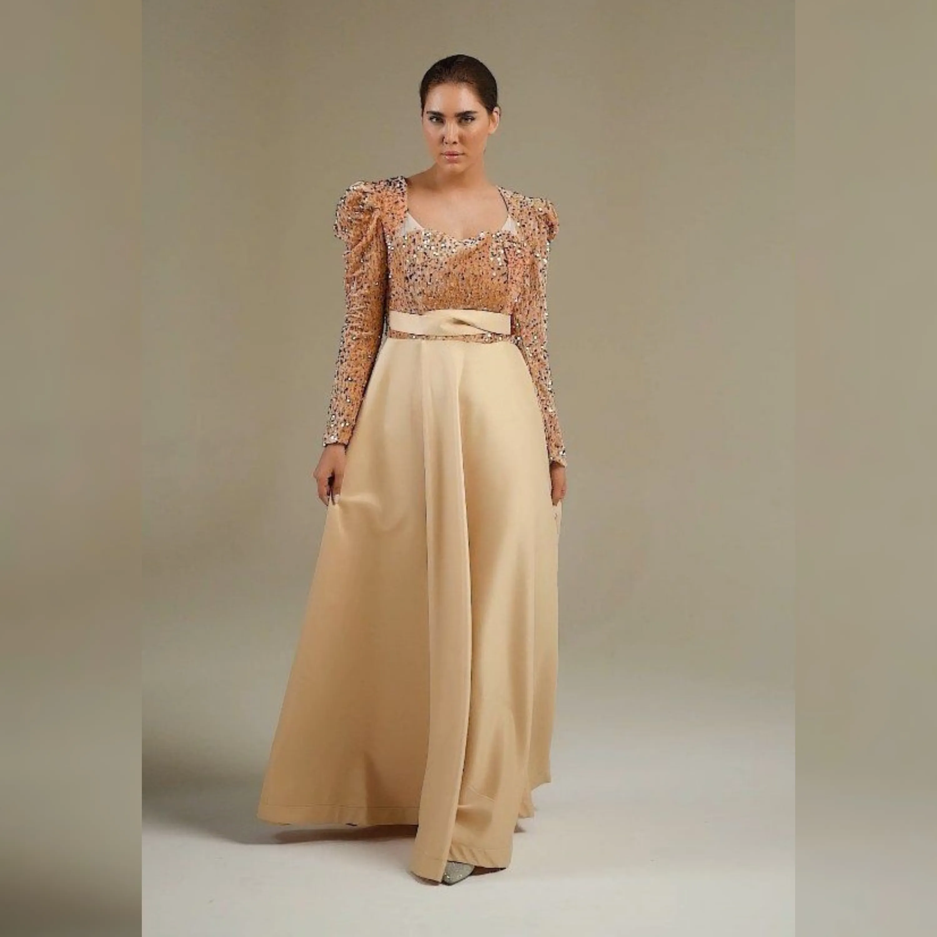 پیراهن نگار