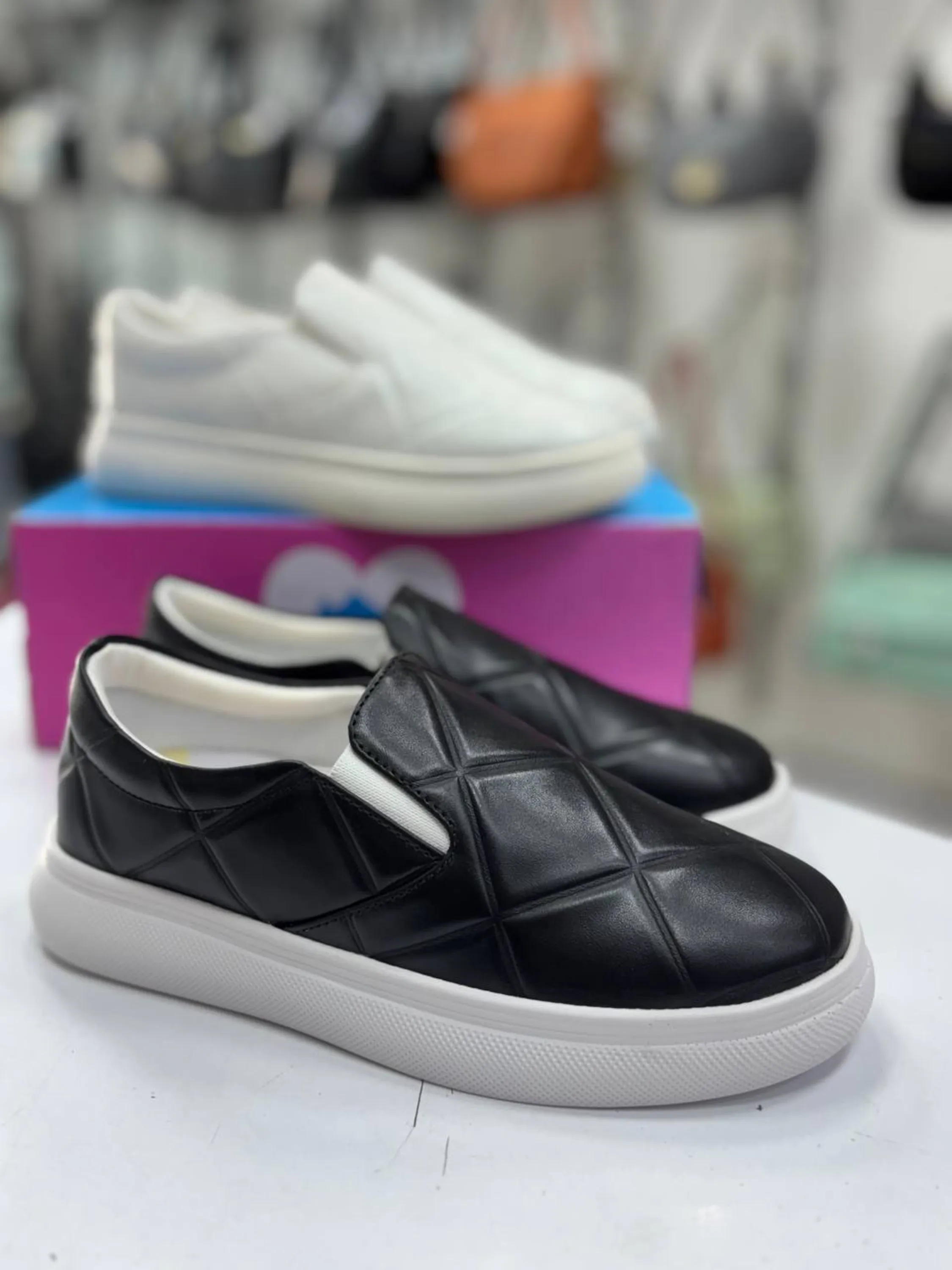 ونس ساده چرم