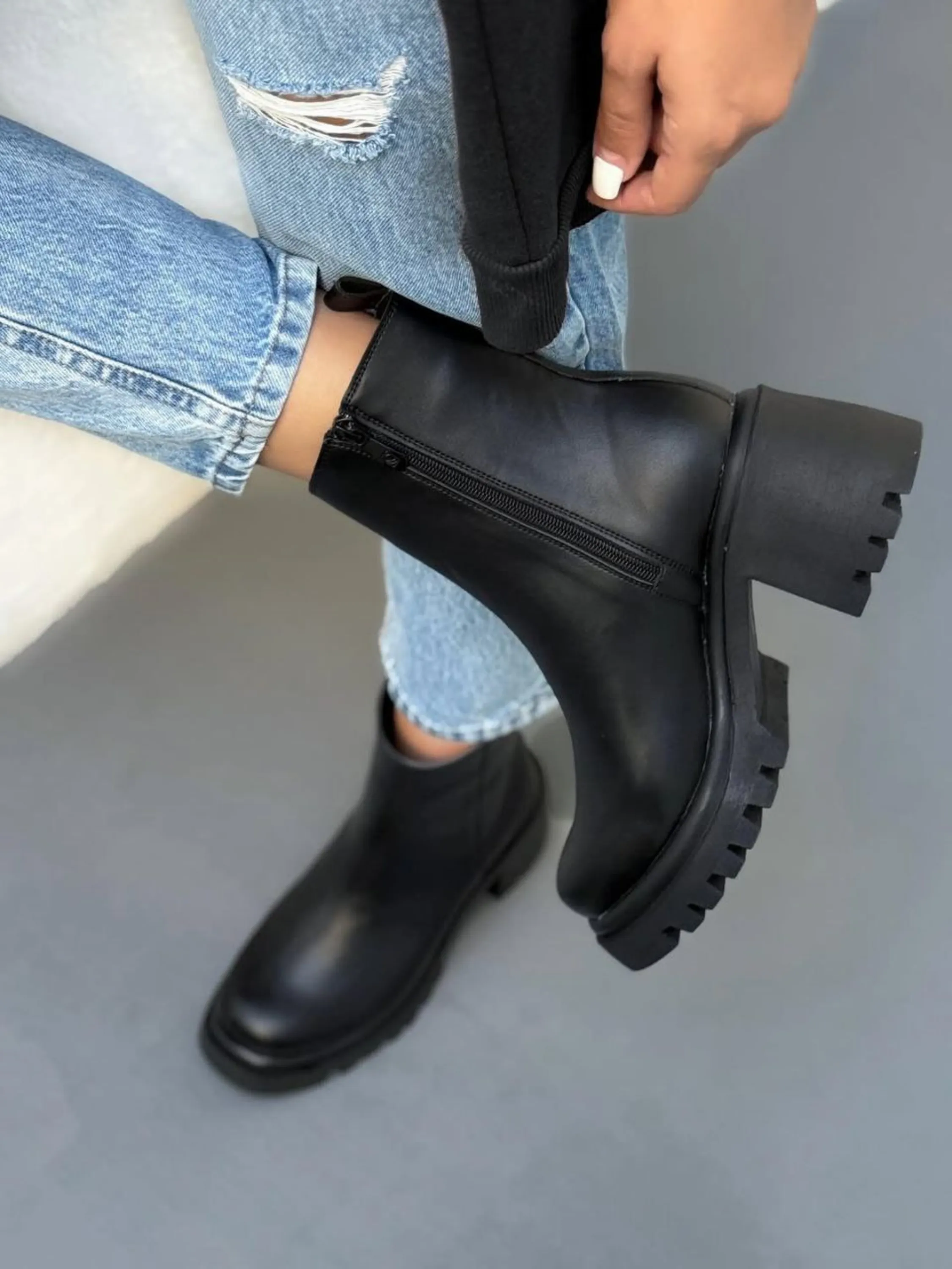 نیم بوت اسپرت عاج دار 5 سانت