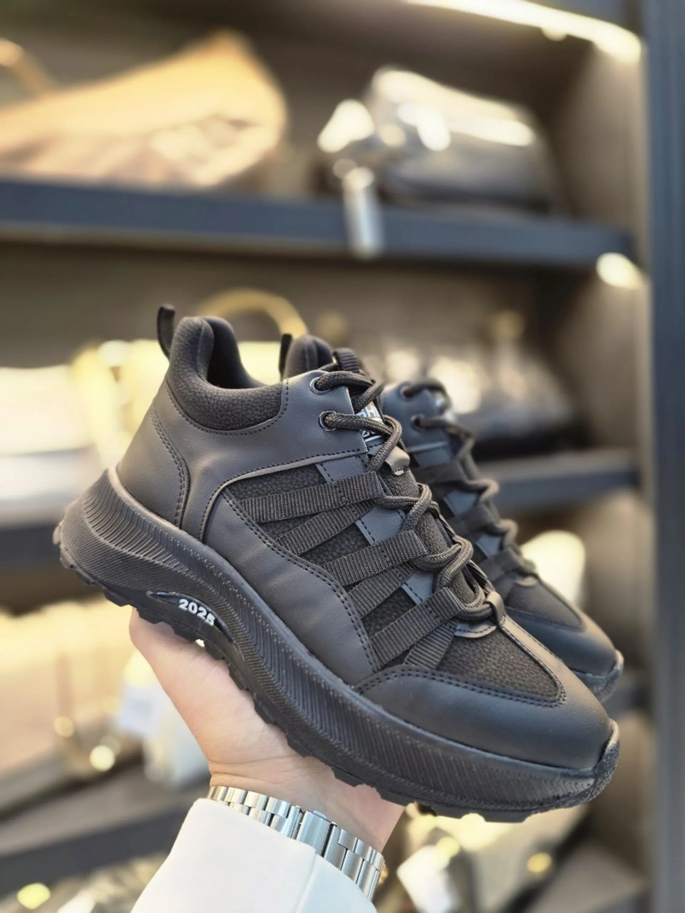 کتونی توکیو