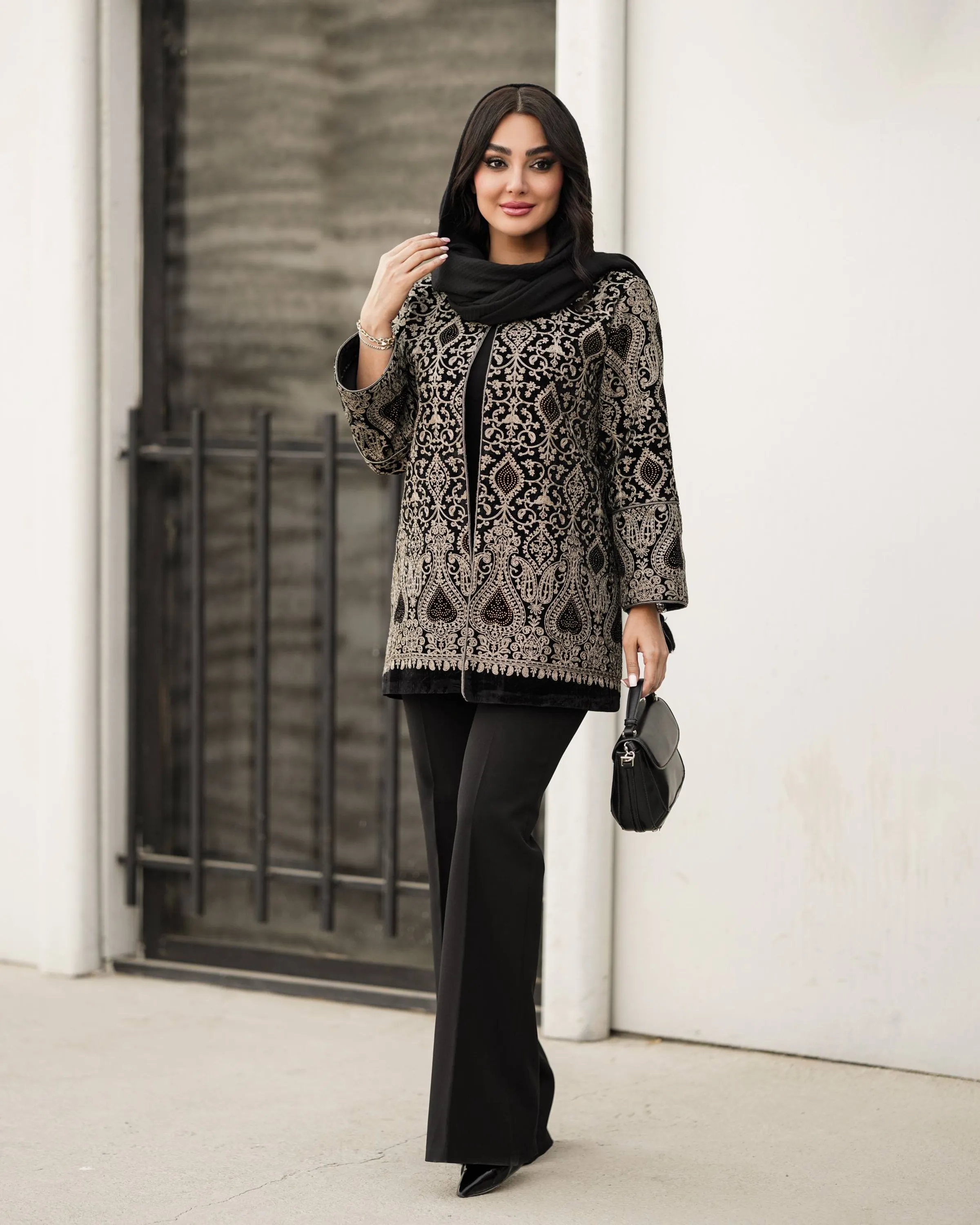 مانتو الیزابت هندی