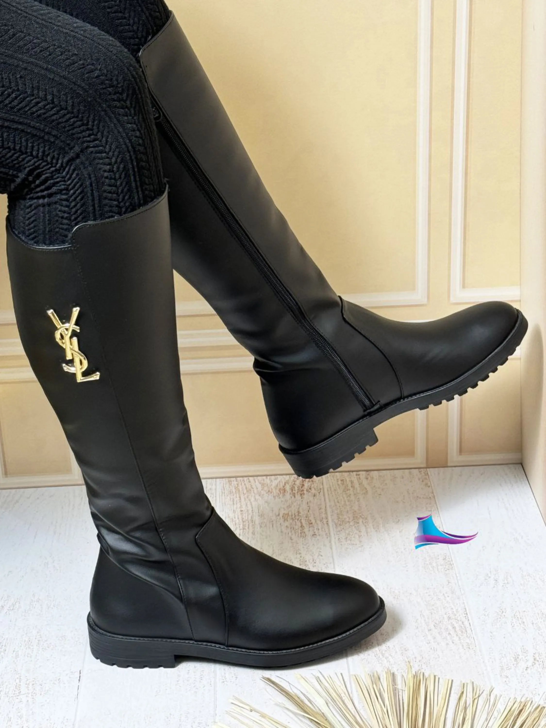 پوتین ساق دار ترانه