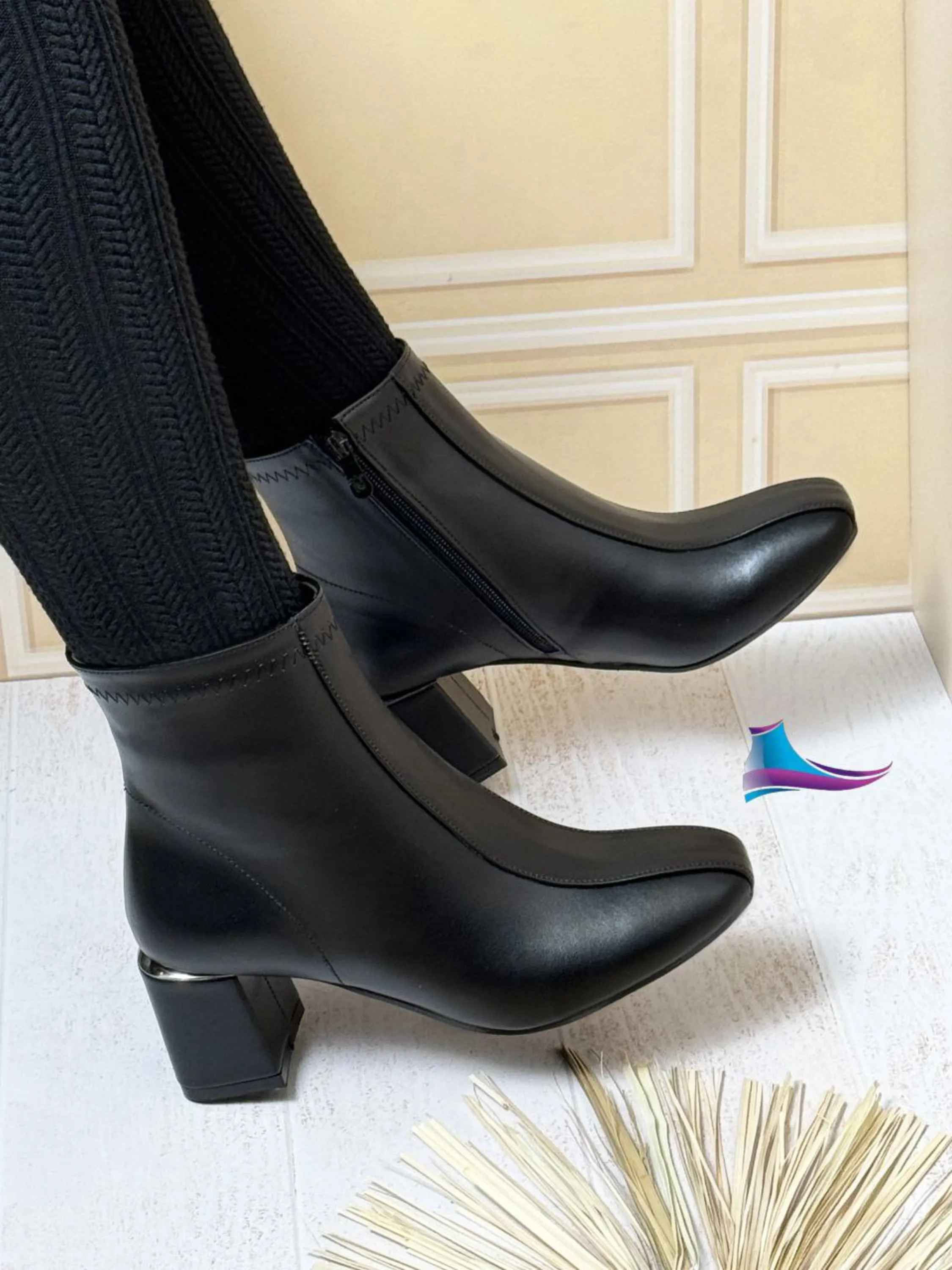 پوتین پاشنه بلند