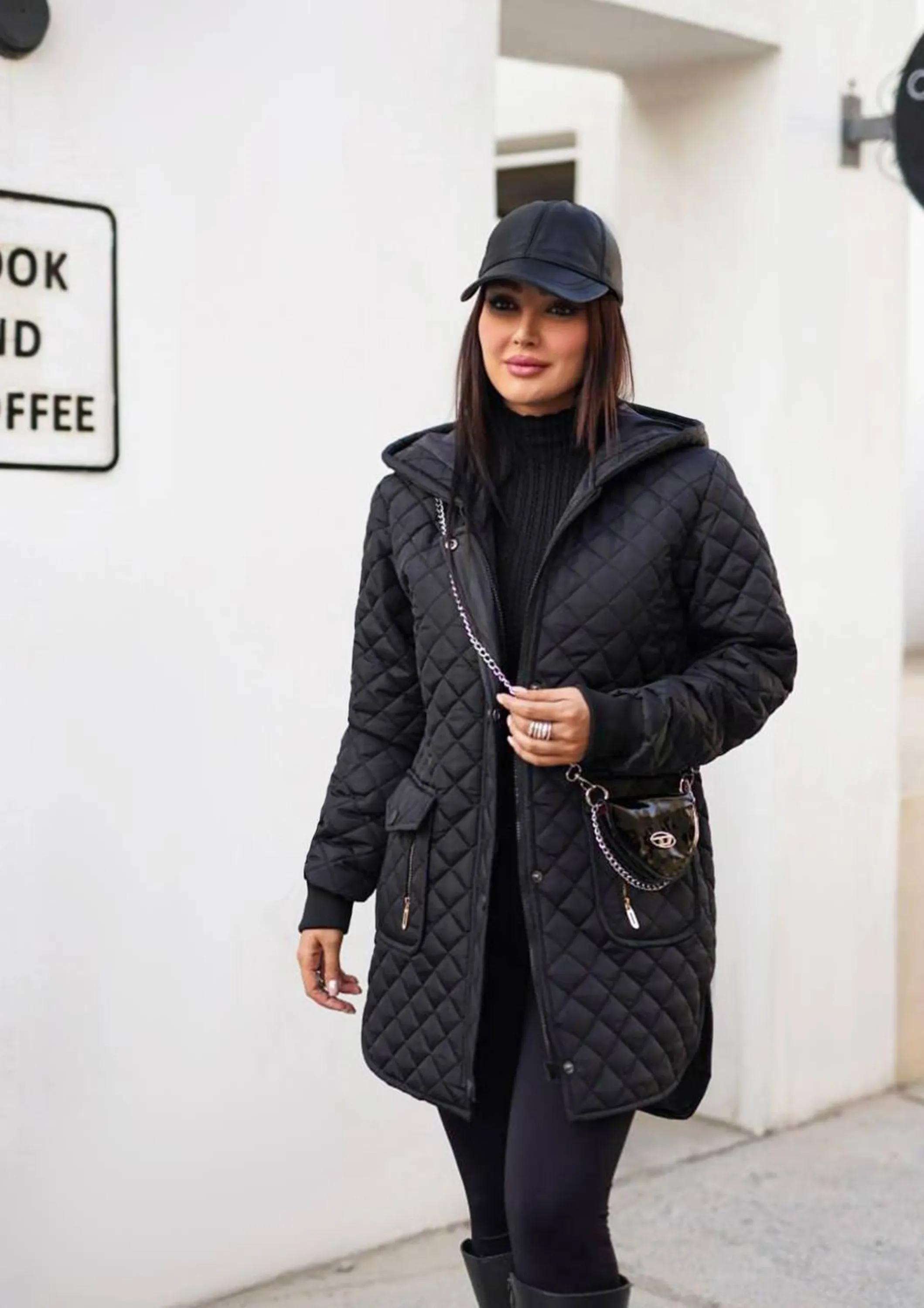 کاپشن امبردی کلاهدار