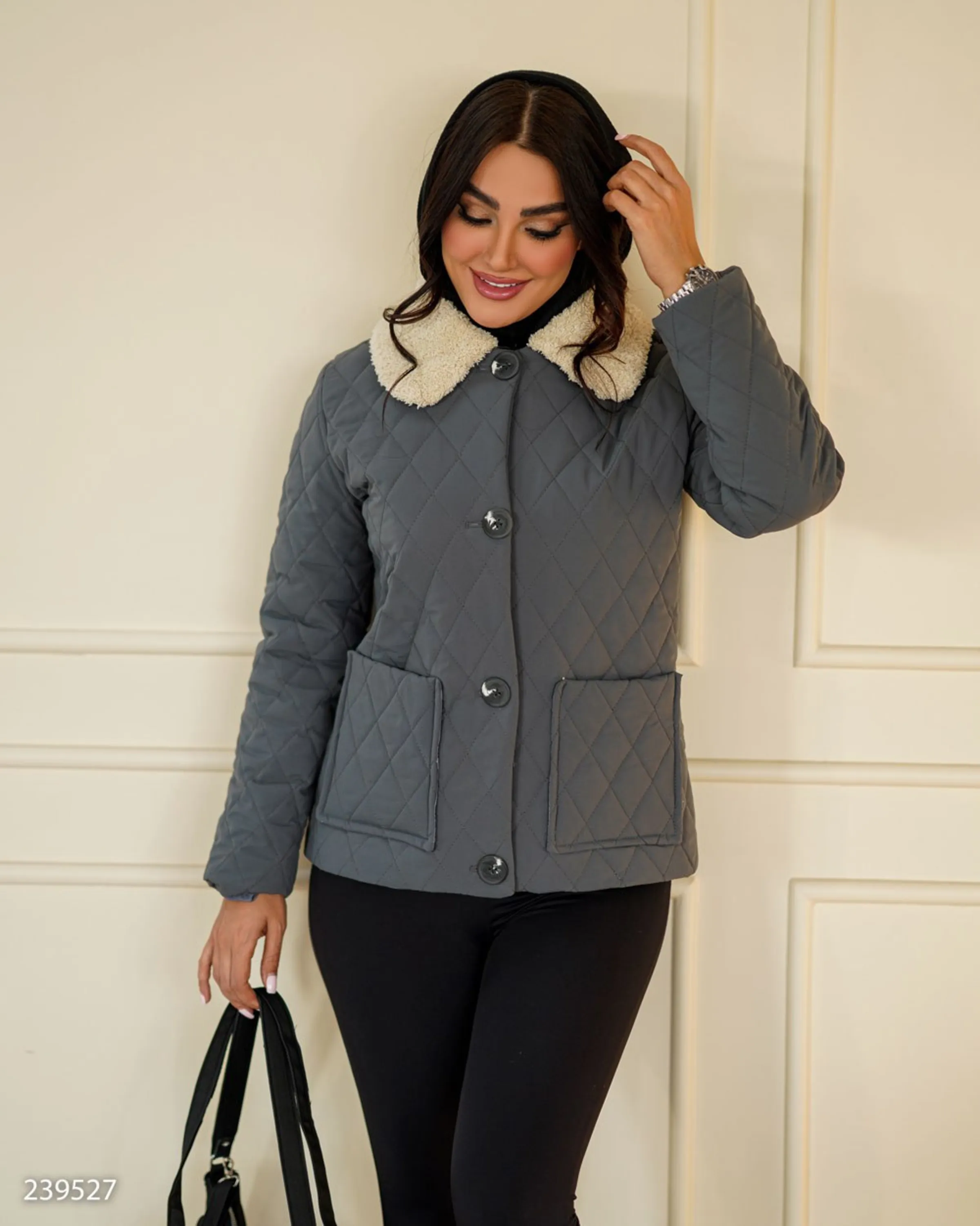 کاپشن آوینا