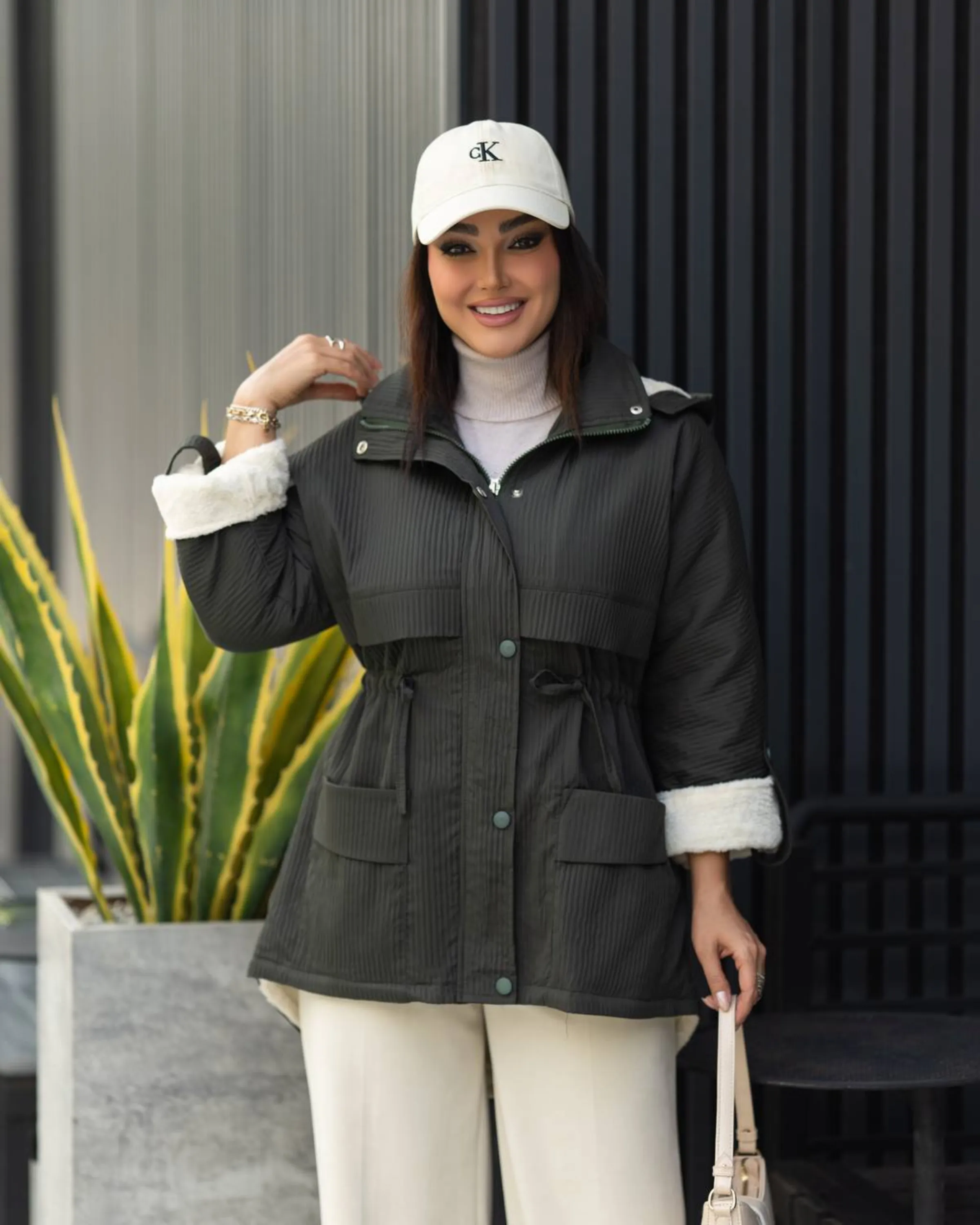 کاپشن داخل ببعی آذین