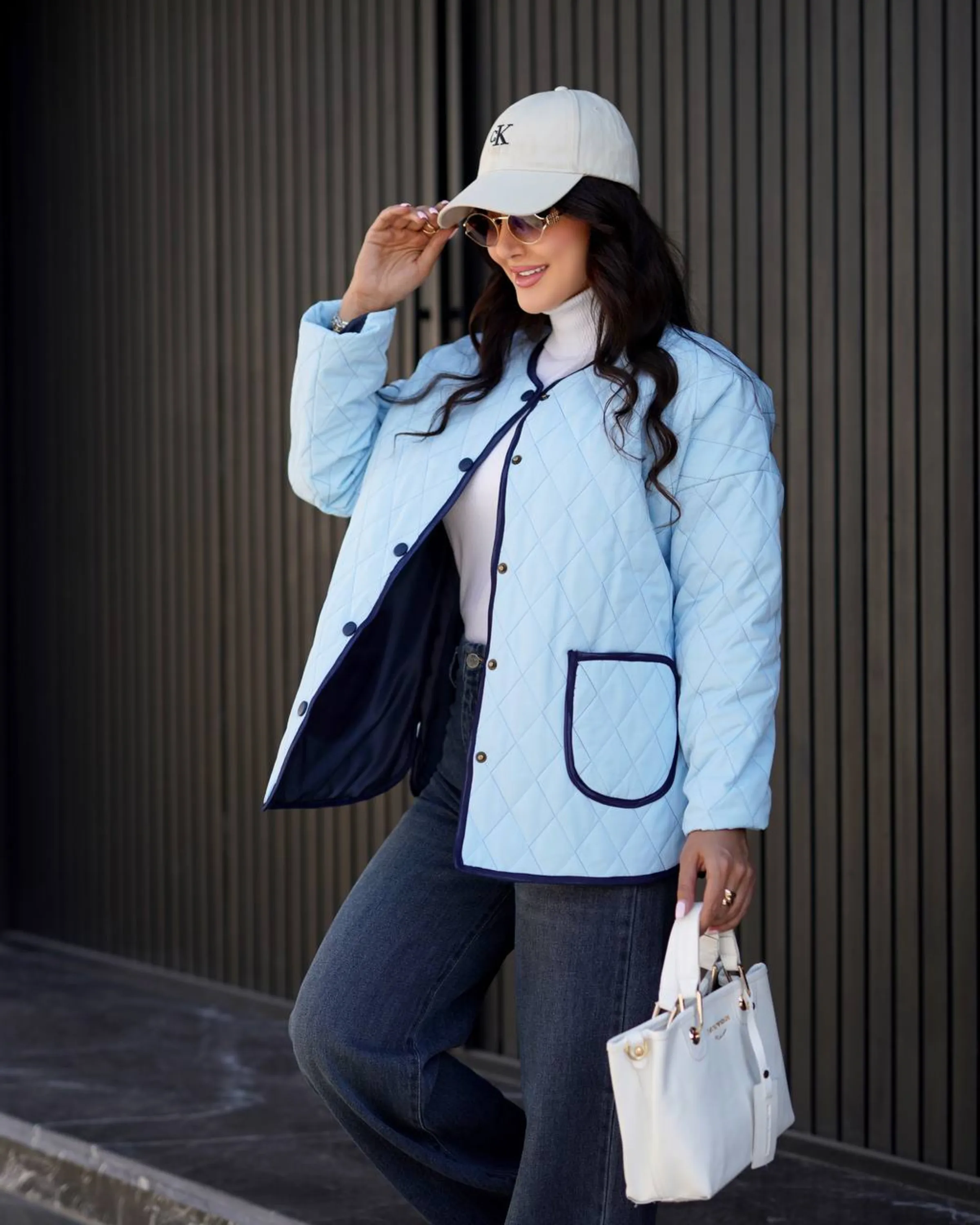 کاپشن مدونا