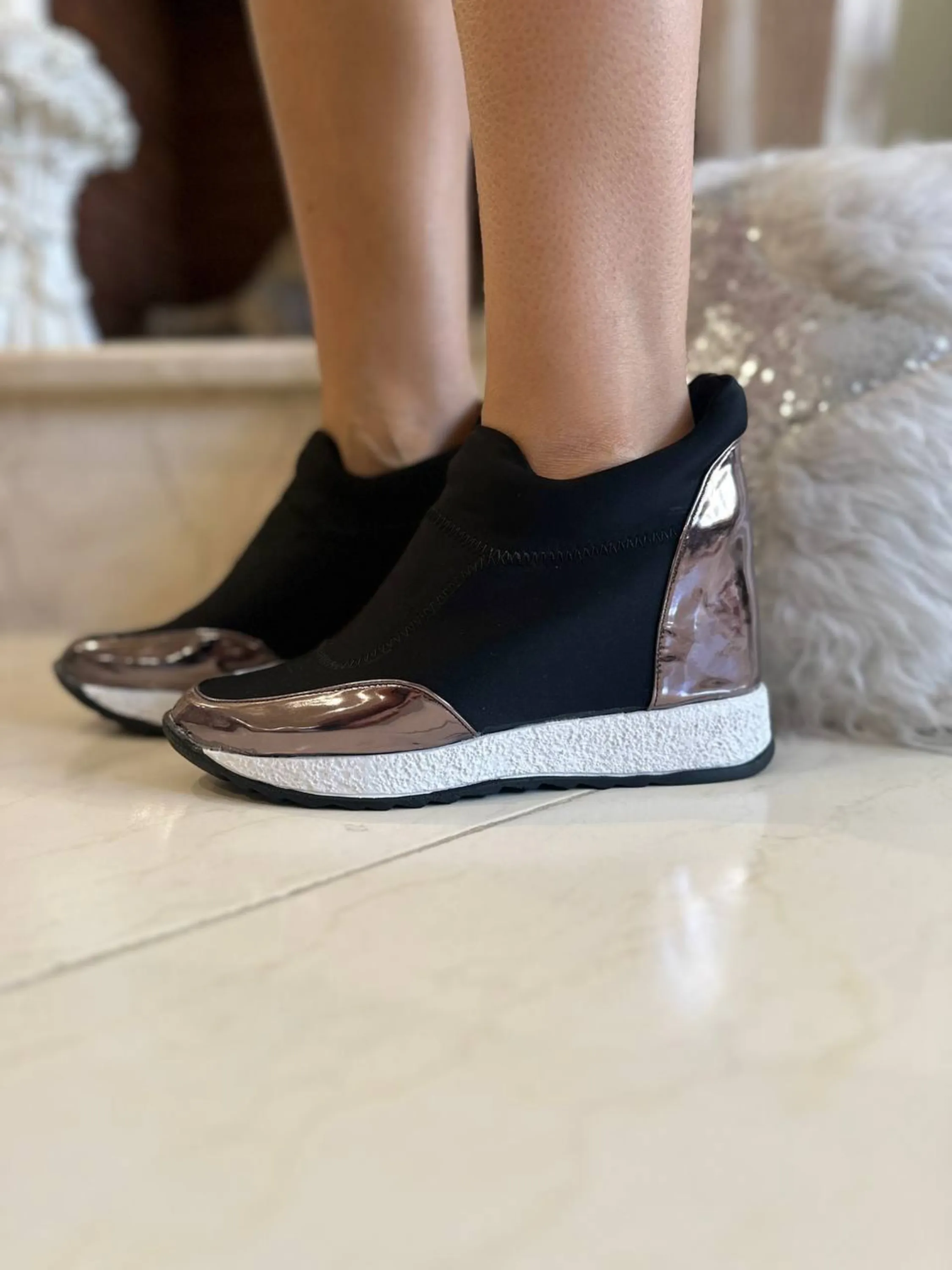 اسنیکر استرچ لژ مخفی