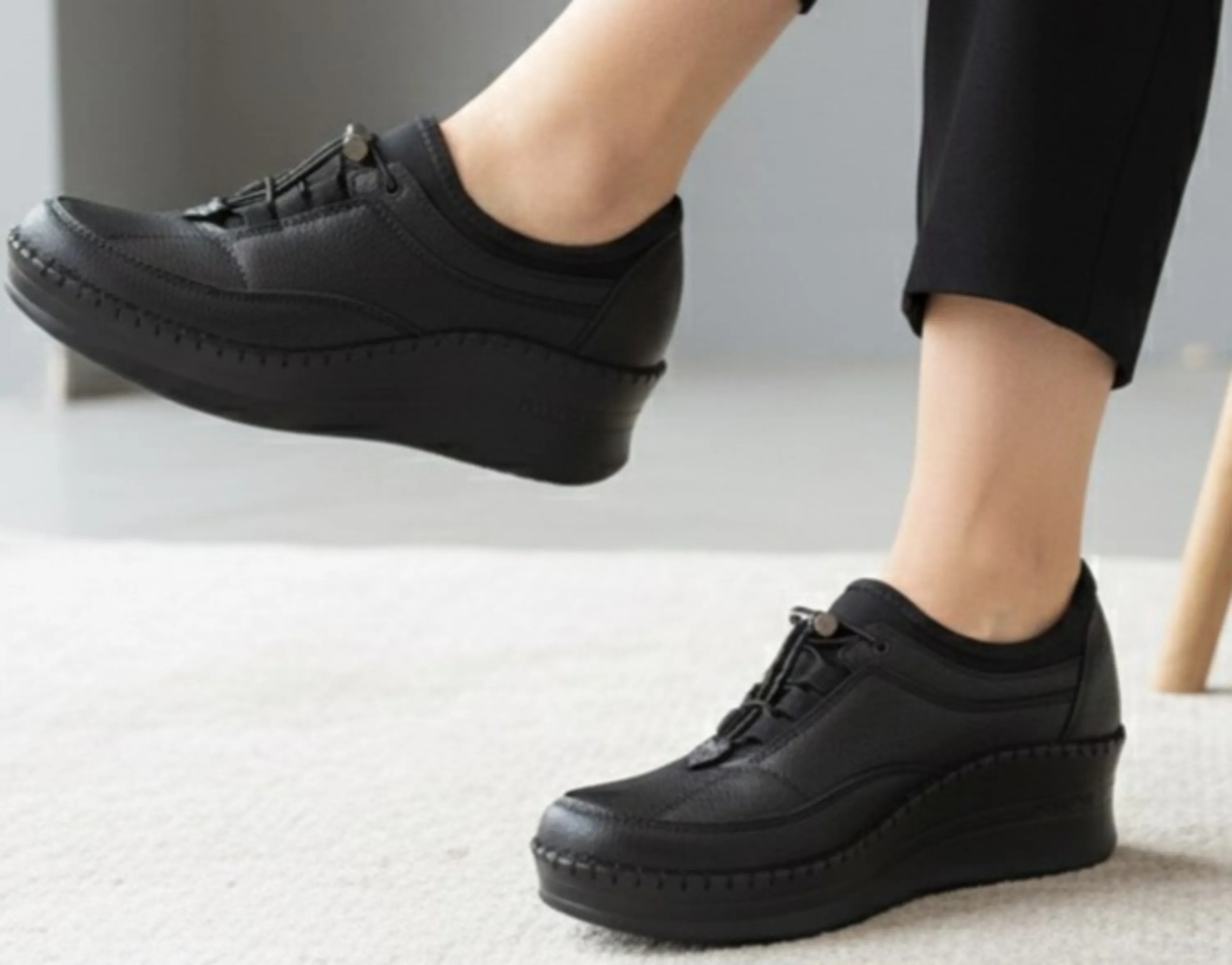 کفش طبی زنانه نوین