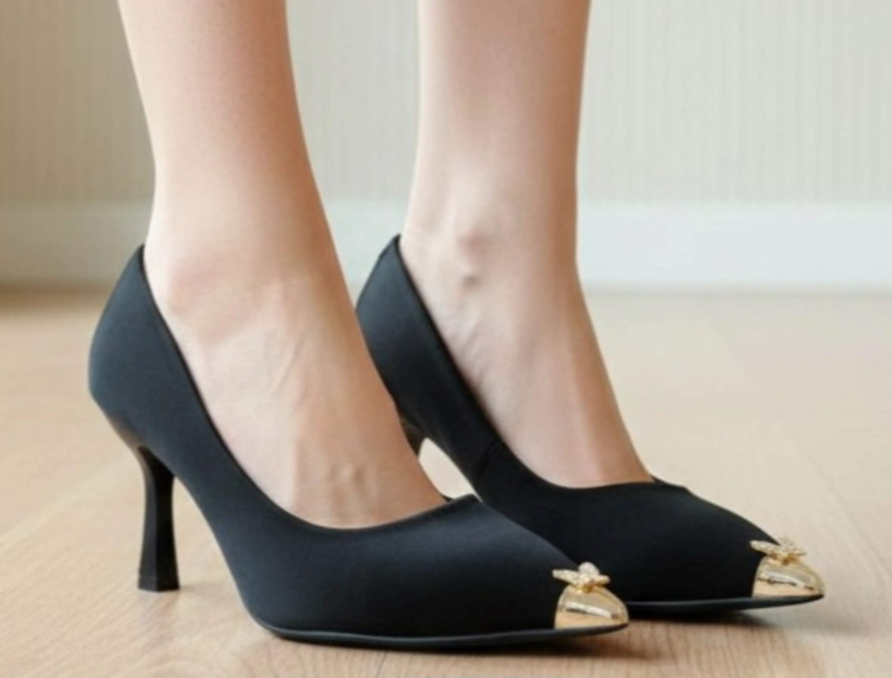 کفش مجلسی پاشنه دار