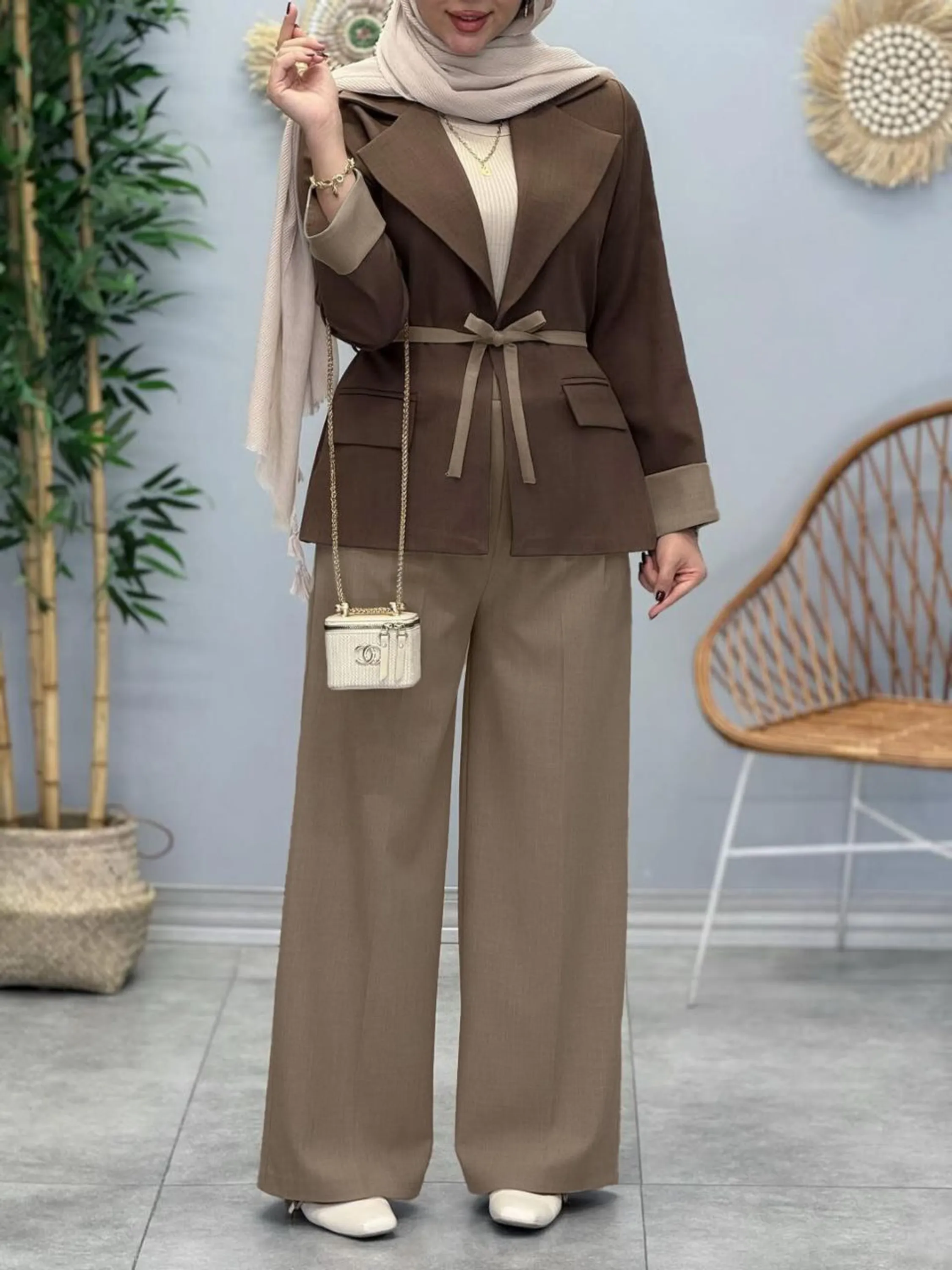 کت و شلوار آوا