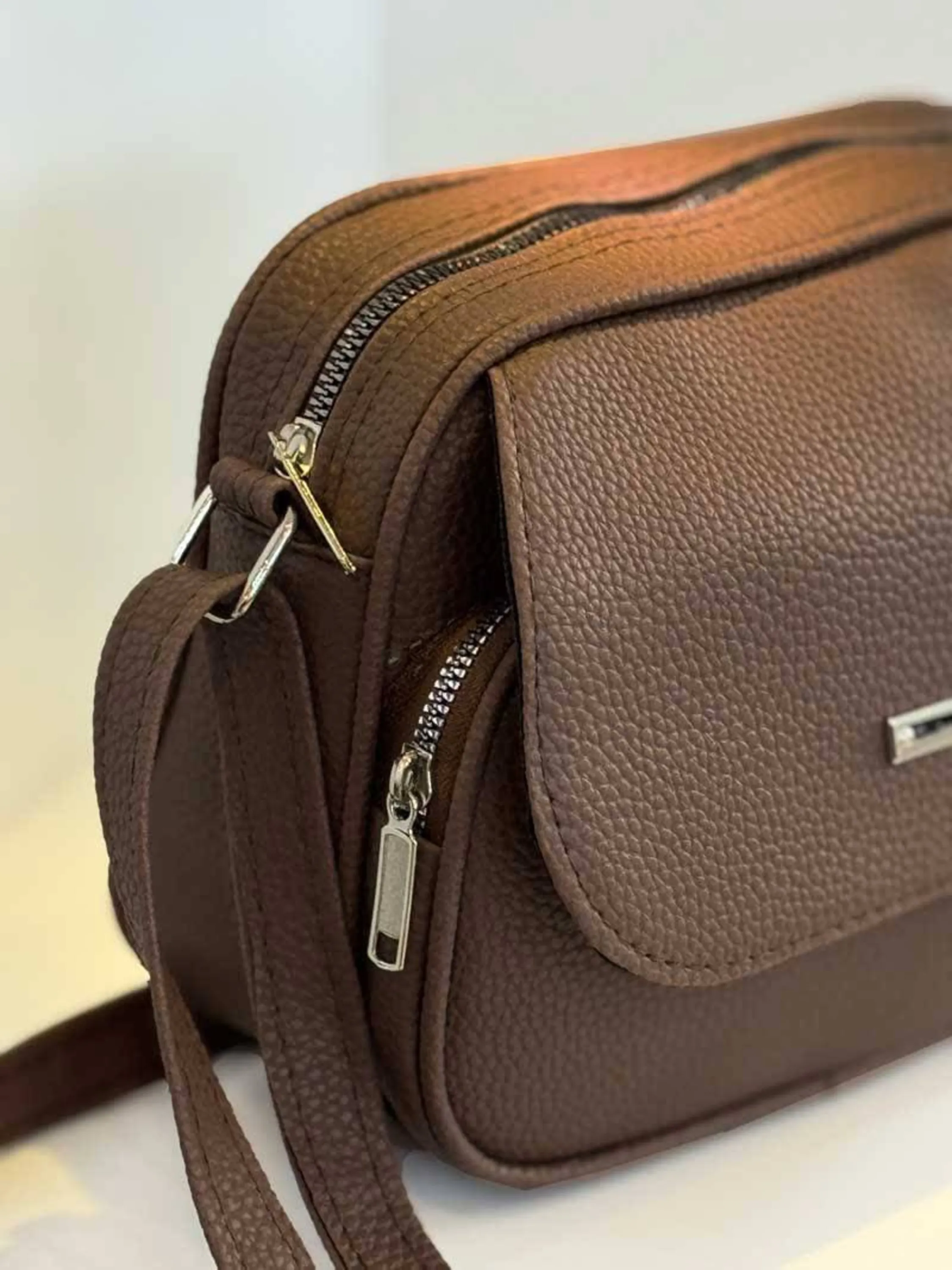 کیف چرم دلسا