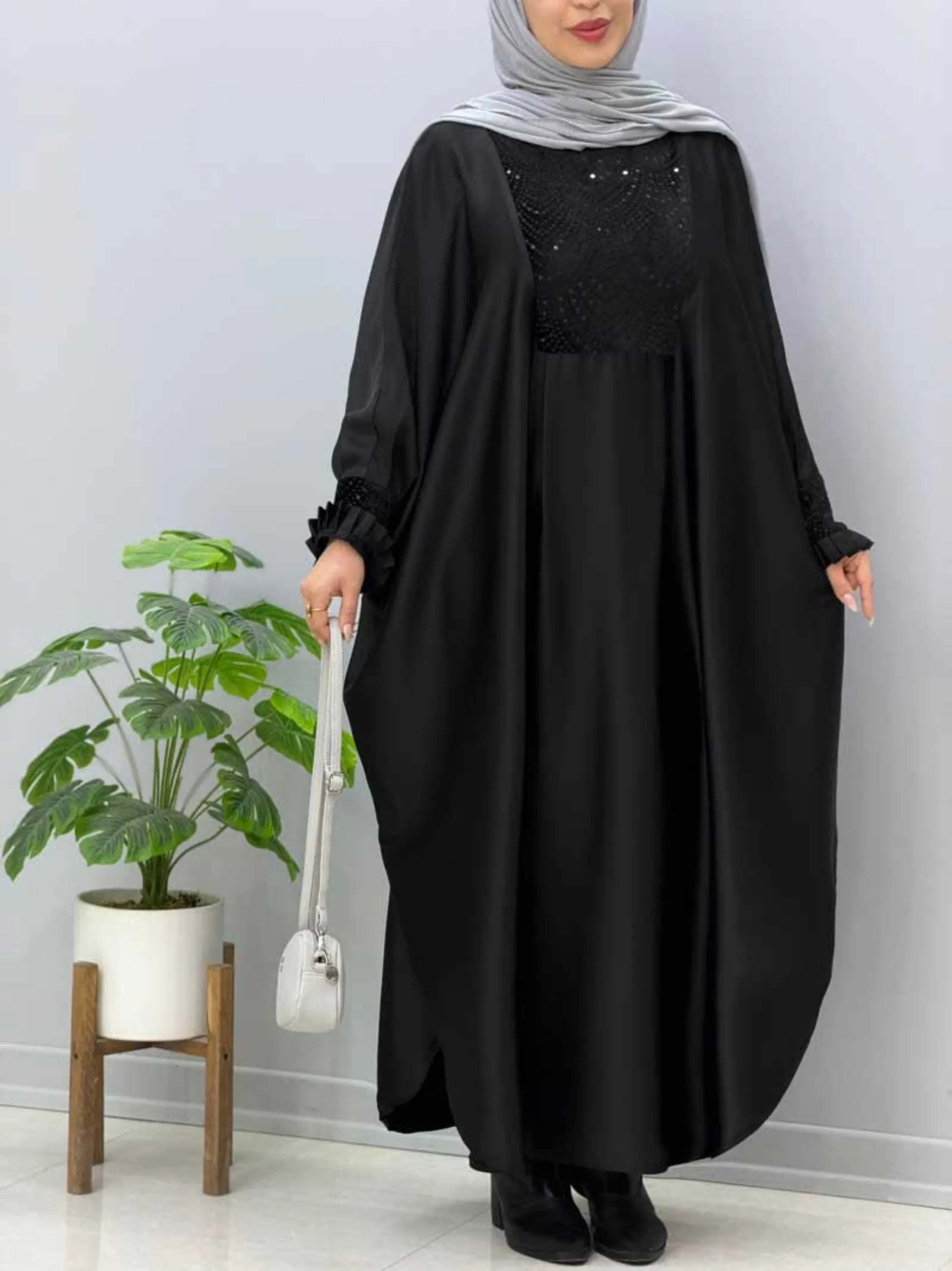 مانتو عبایی ساتن درخشان