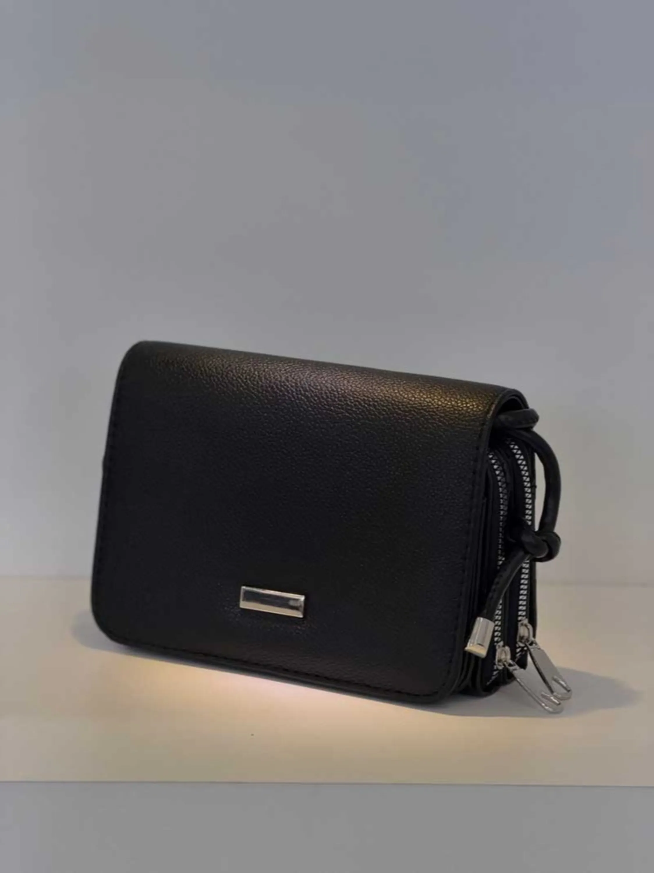 کیف پاسپورتی مشکی