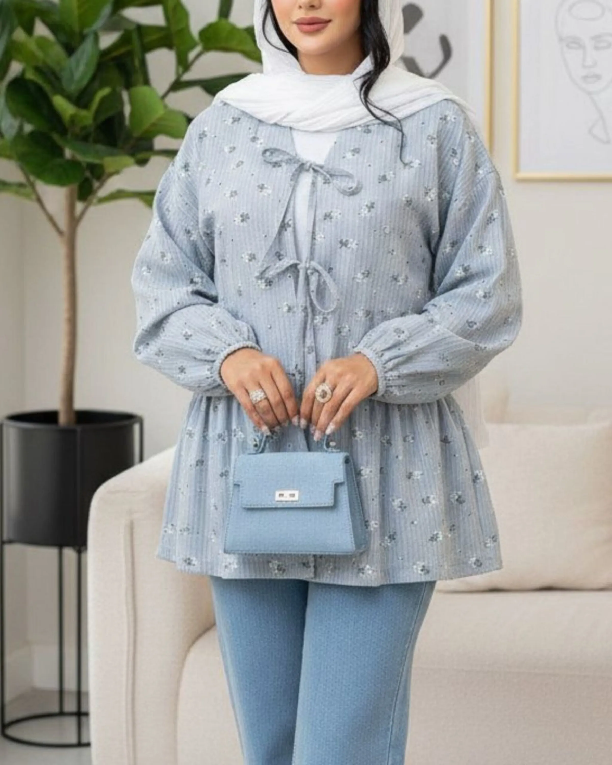 مانتو آینور