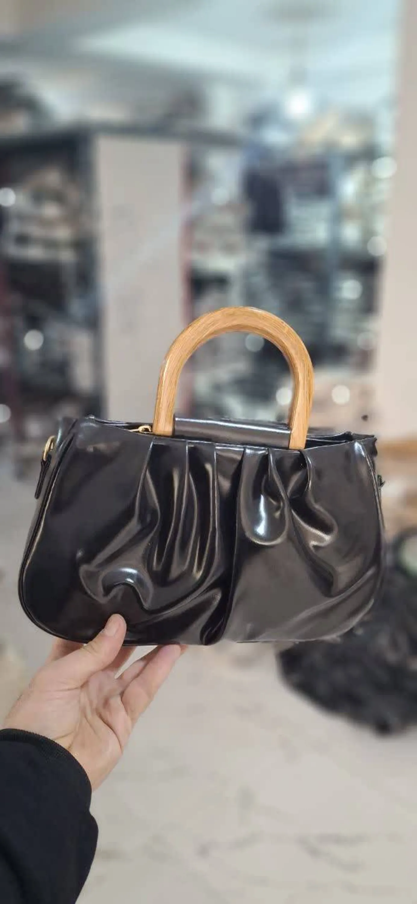 کیف دسته چوبی چروک