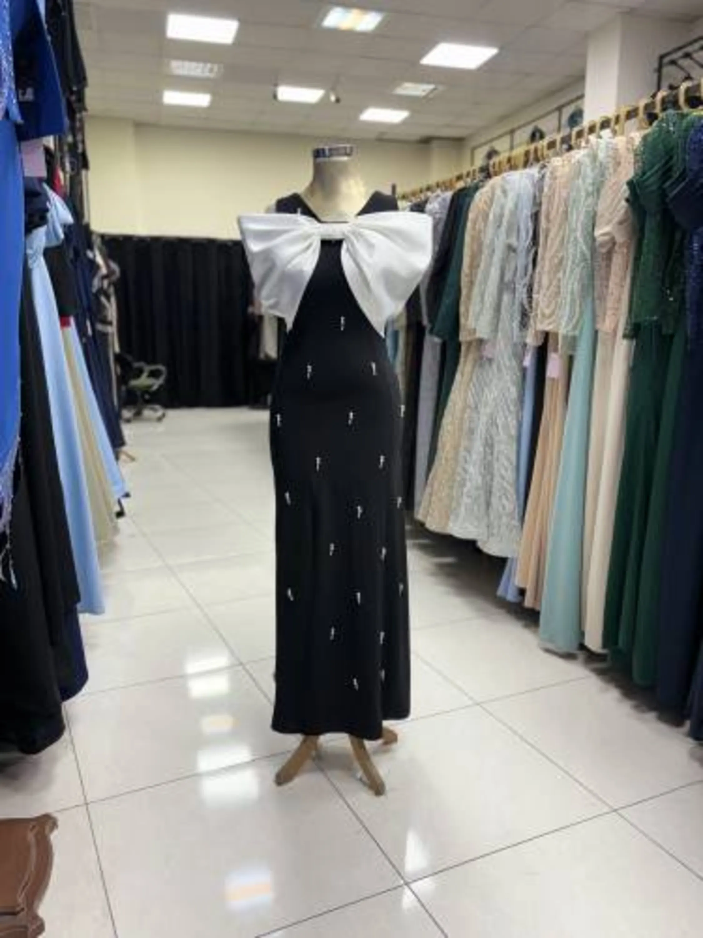 لباس مجلسی هایناز