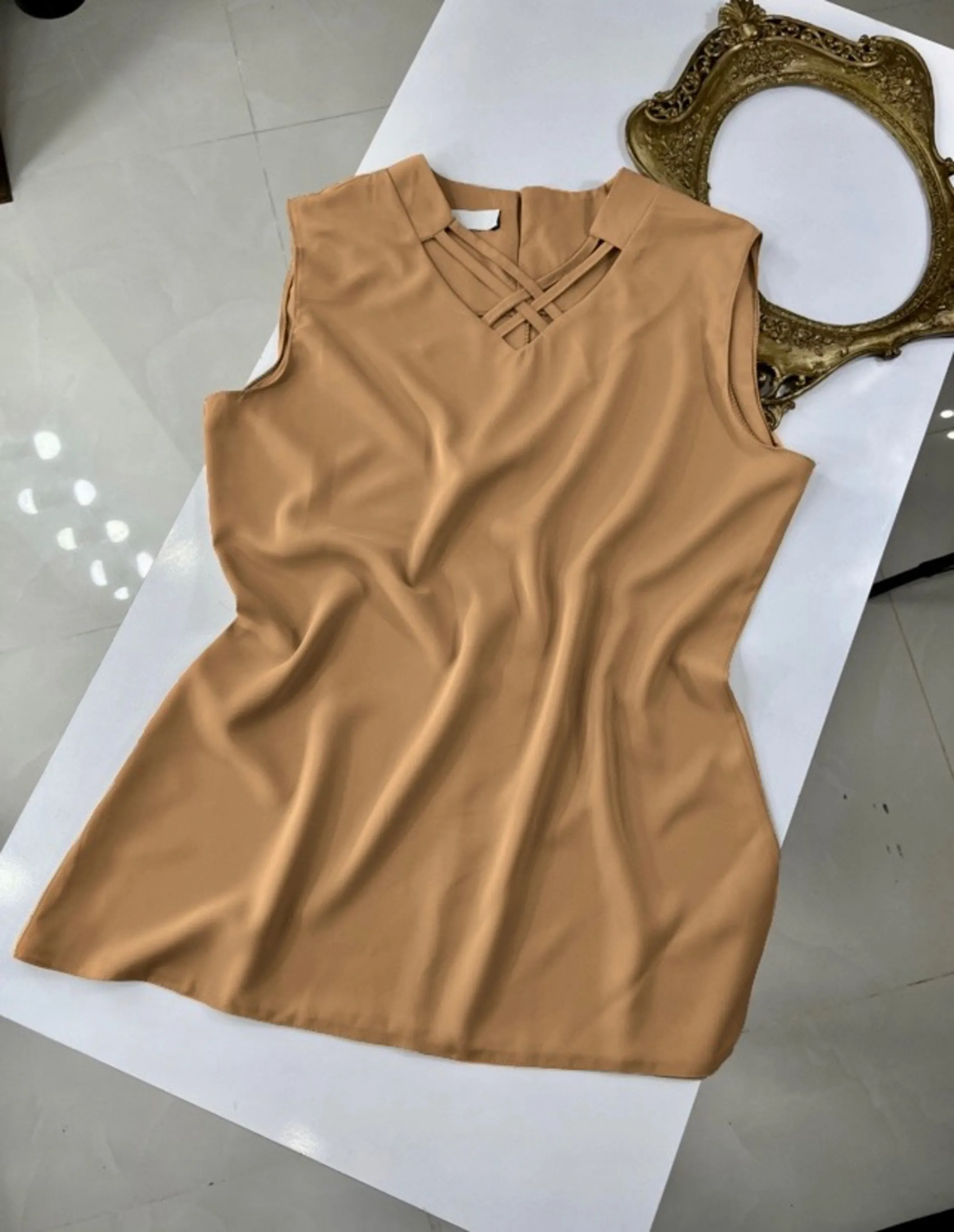 تاپ یقه ضربدر