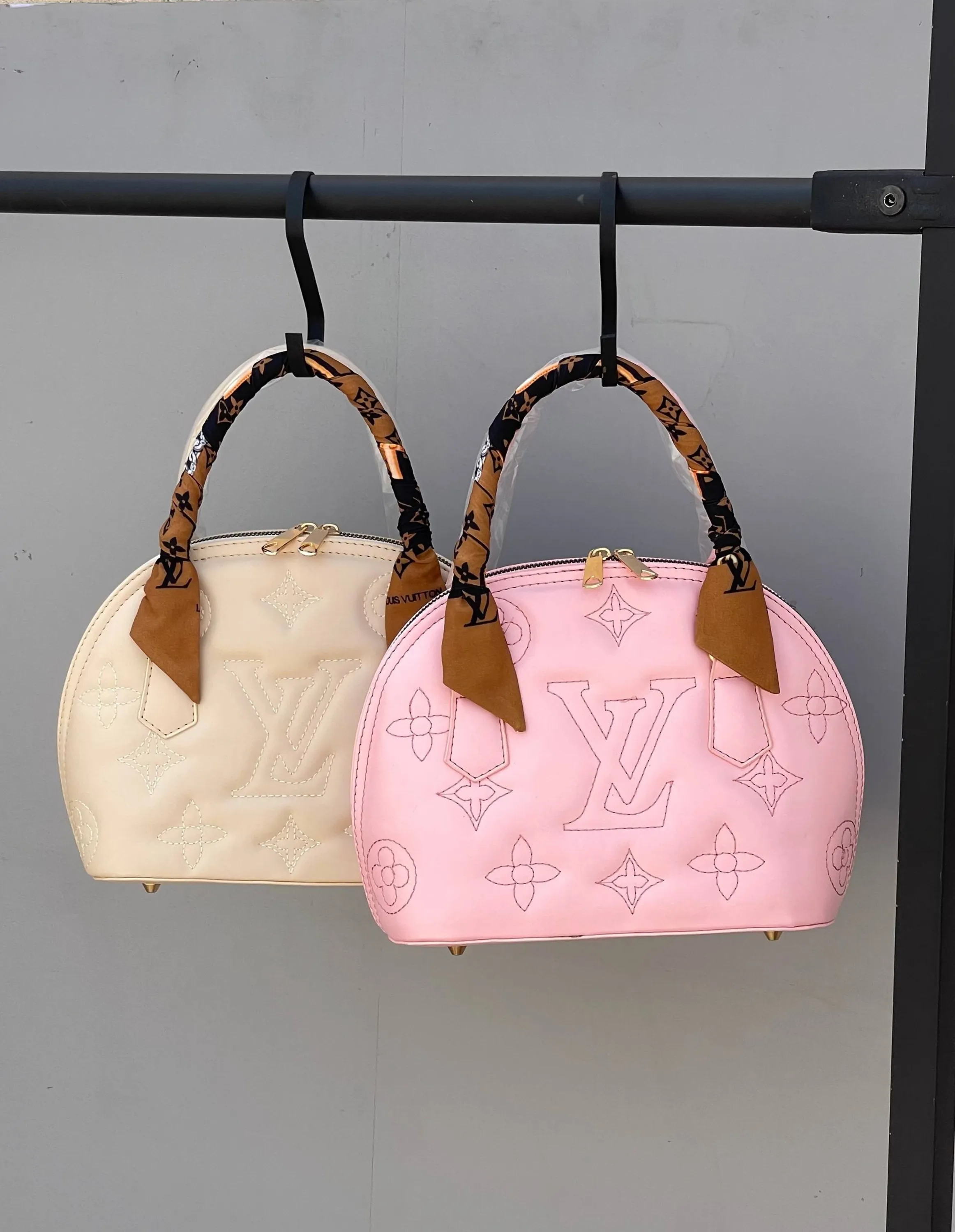 کیف دستی و دوشی زنانه طرح Louis Vuitton مدل Alma