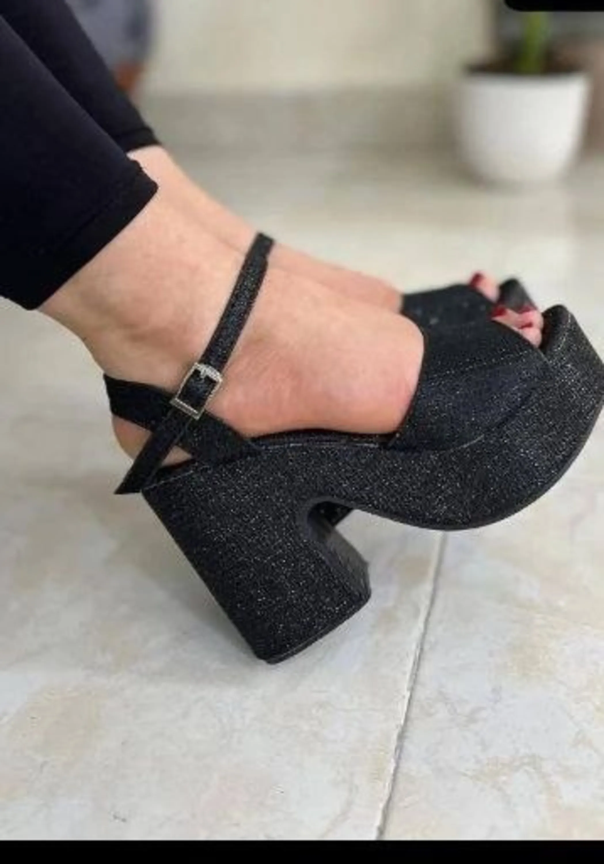 صندل فشن لژدار نگینی مدل دور مچی