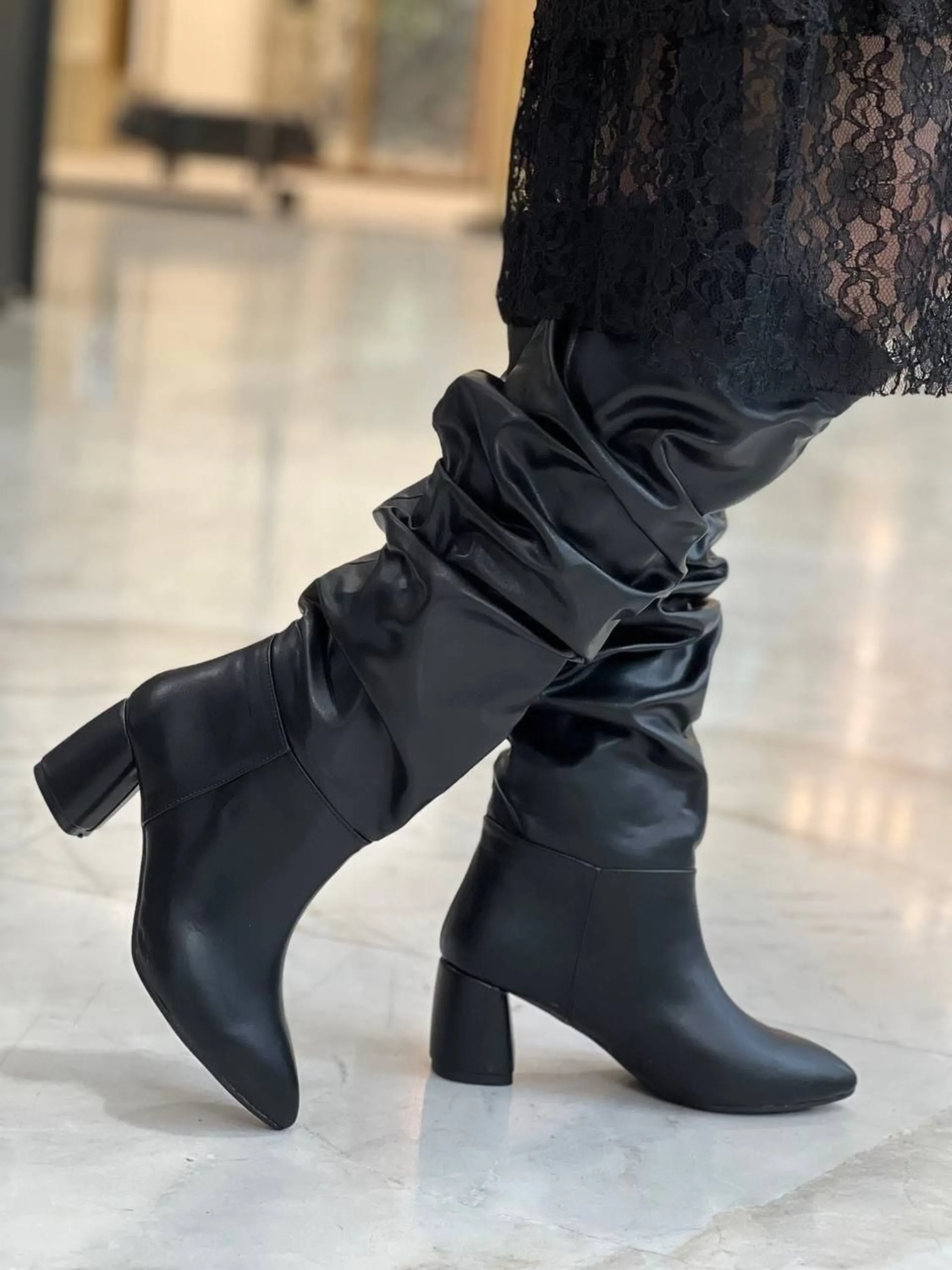 بوت زنانه طرح چروک بلند